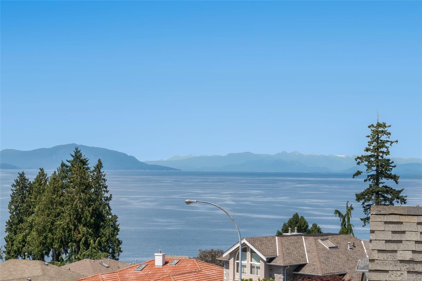 $1,098,000 - 6312 Corfu Dr<br>British Columbia, V9V 1N5