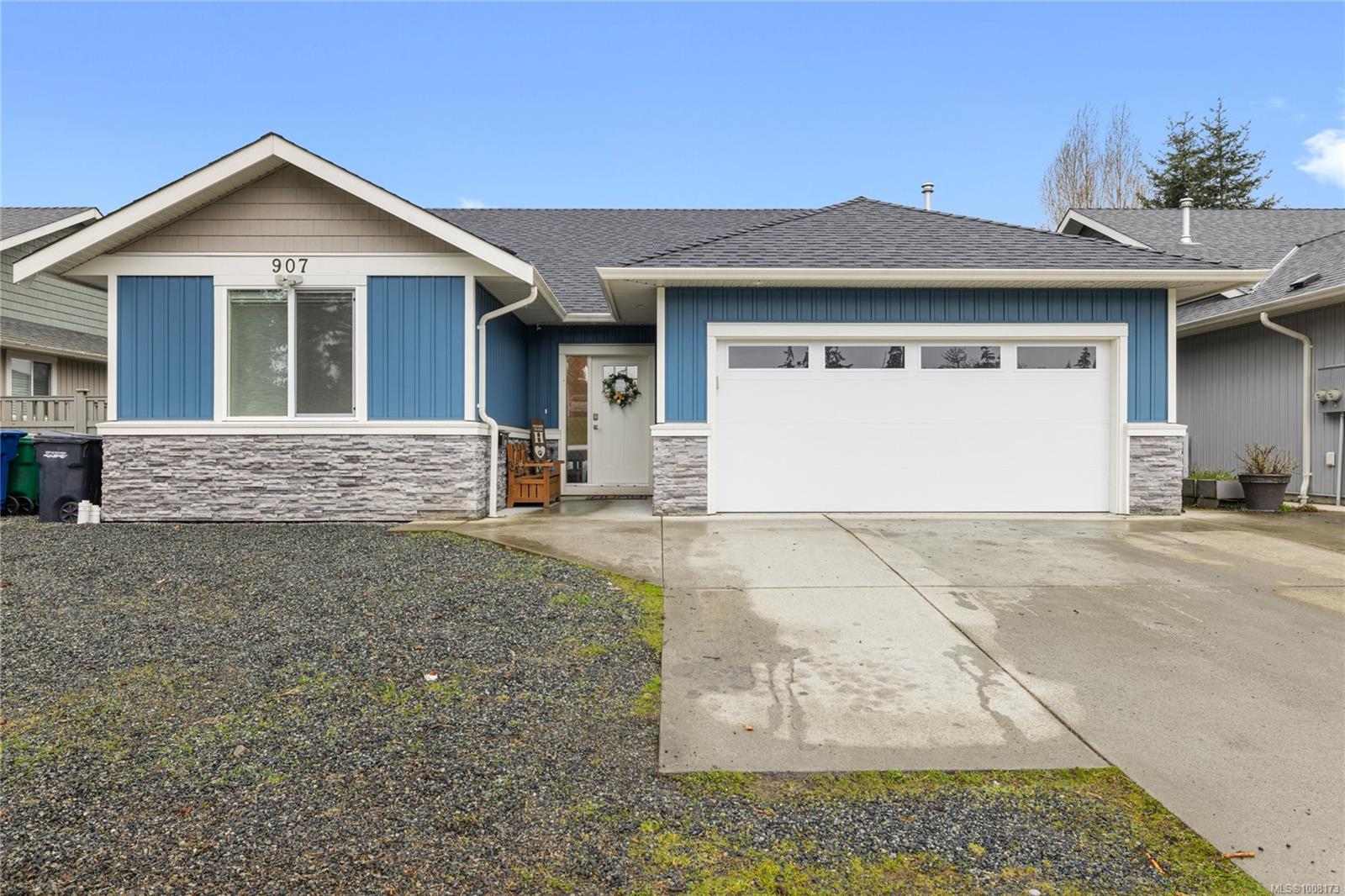 $960,000 - 907 Park Ave<br>British Columbia, V9R 4J3