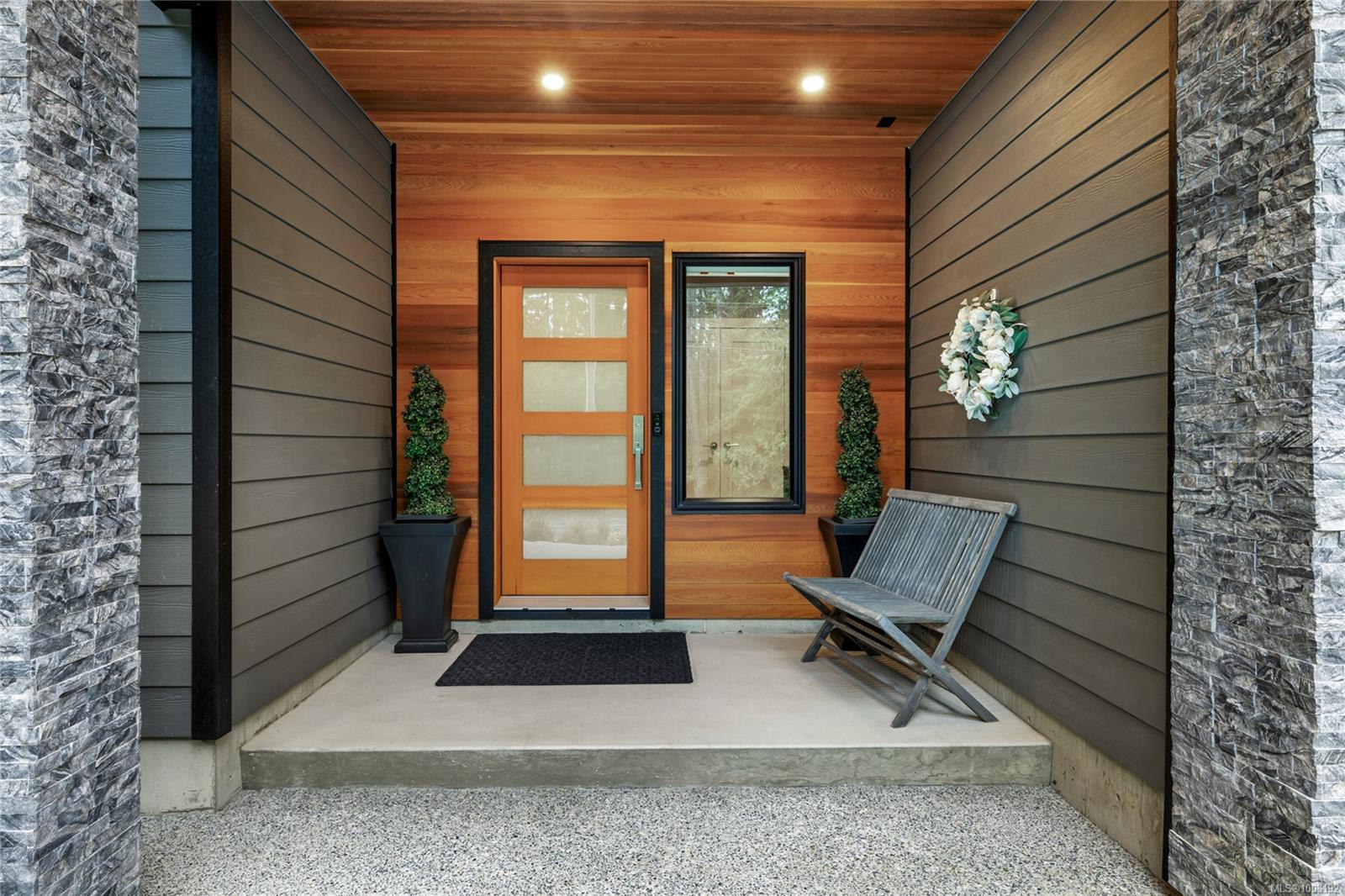 $1,499,000 - 2371 Renfrew Rd<br>British Columbia, V0R 2W1