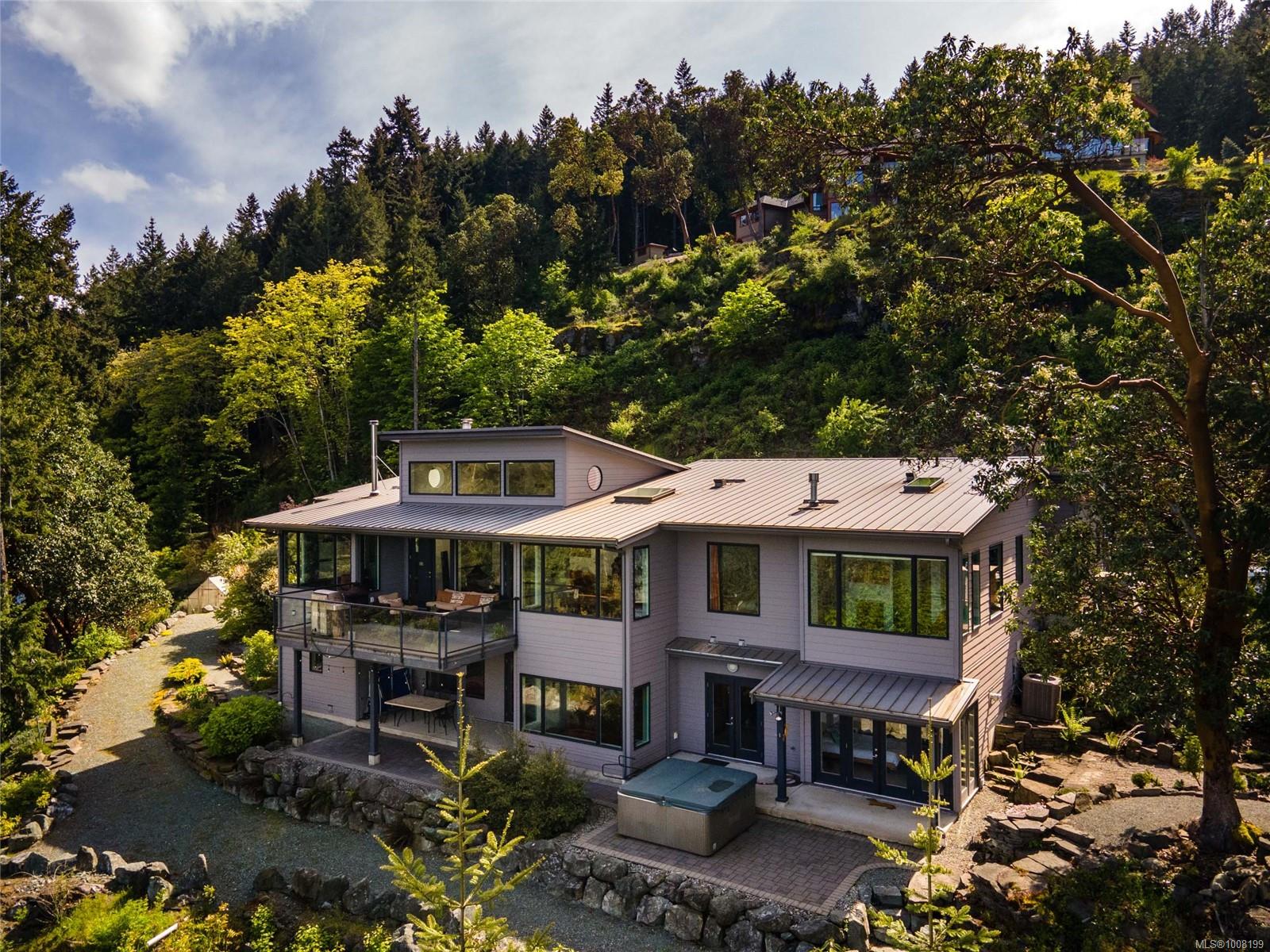 $2,495,000 - 6088 Genoa Bay Rd<br>British Columbia, V9L 5Y5
