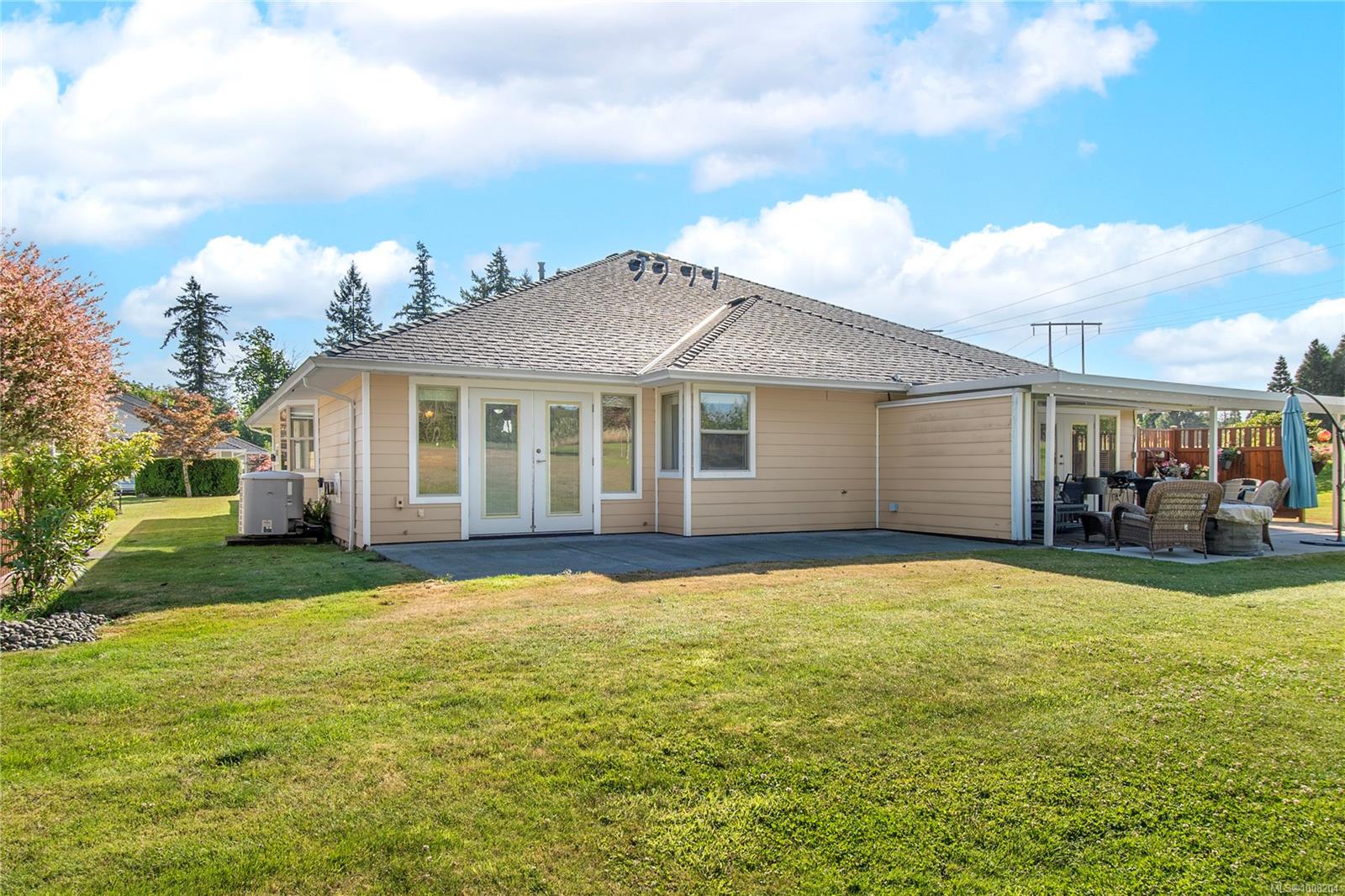 $635,000 - 2006 Sierra Dr<br>British Columbia, V9H 1V6
