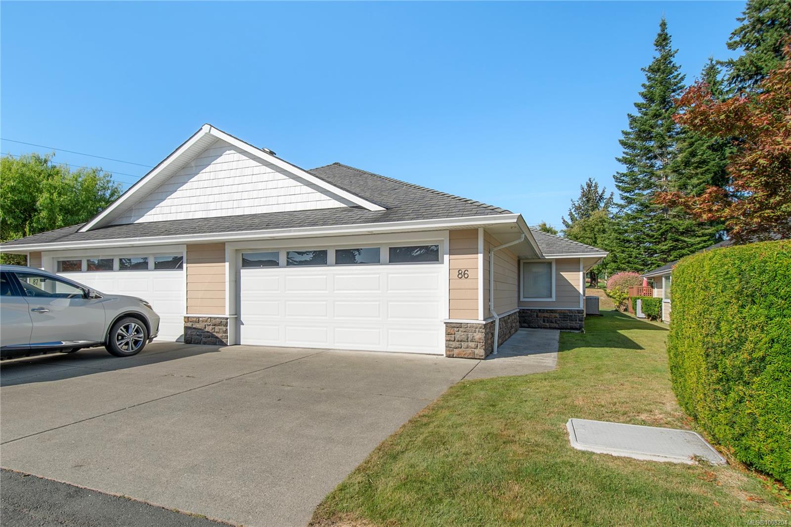 $635,000 - 2006 Sierra Dr<br>British Columbia, V9H 1V6