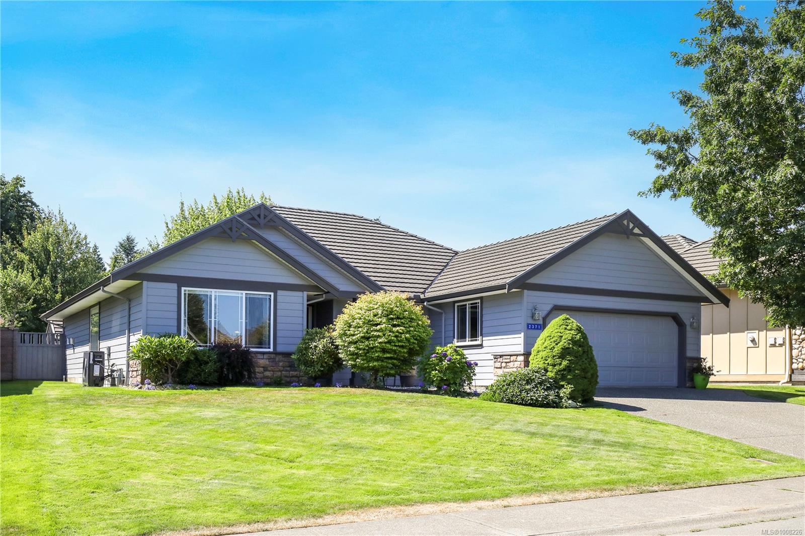 $1,035,000 - 2371 Idiens Way<br>British Columbia, V9N 9H5