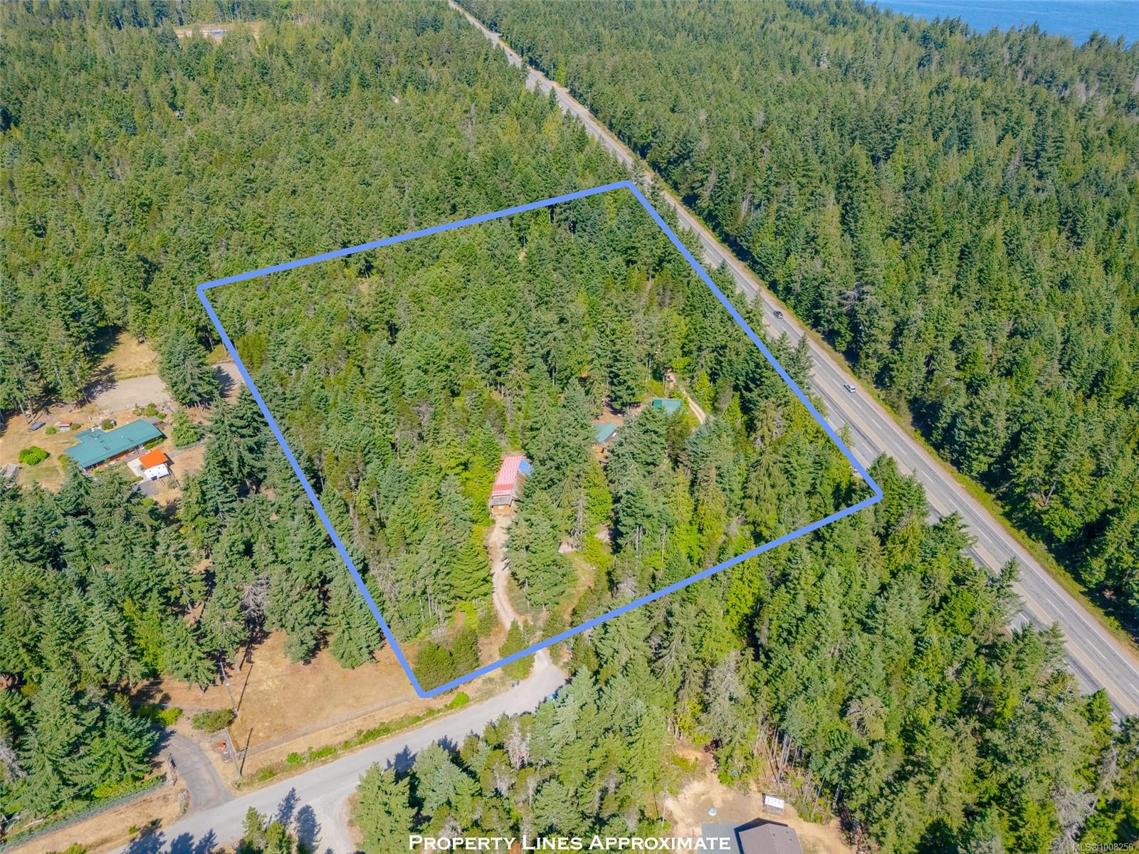 $998,000 - 300 Oakdowne Rd<br>British Columbia, V9K 2G1