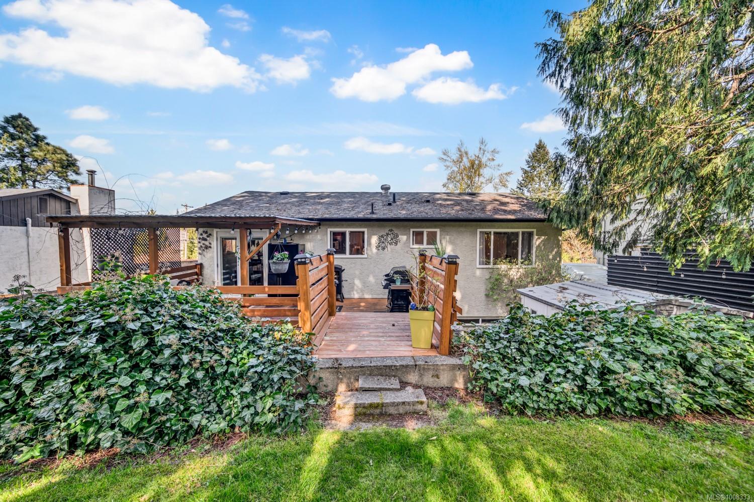 $749,000 - 1208 Cloke Rd<br>British Columbia, V9G 1P8