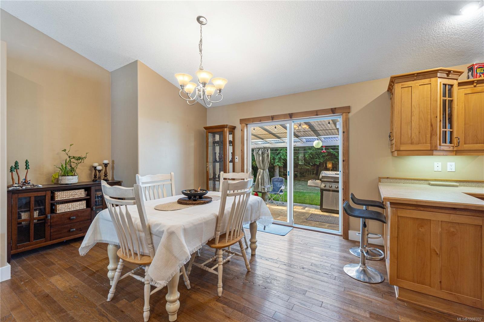 $1,045,000 - 1780 Ashling Rd<br>British Columbia, V9K 2V1