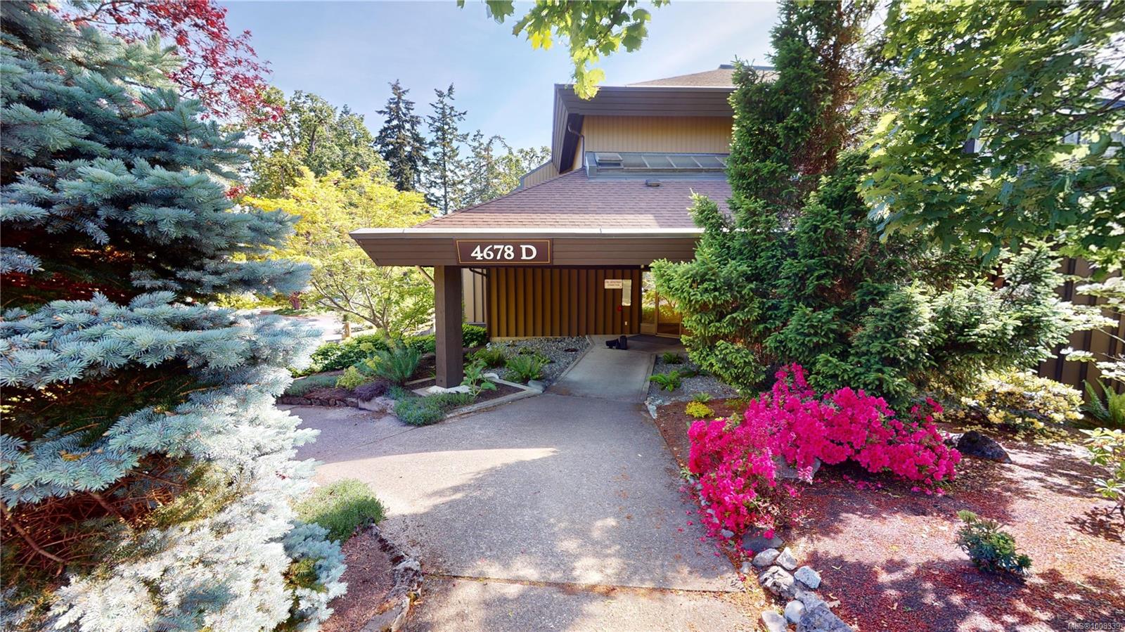 $499,999 - 4678 Elk Lake Dr<br>British Columbia, V8Z 5M1