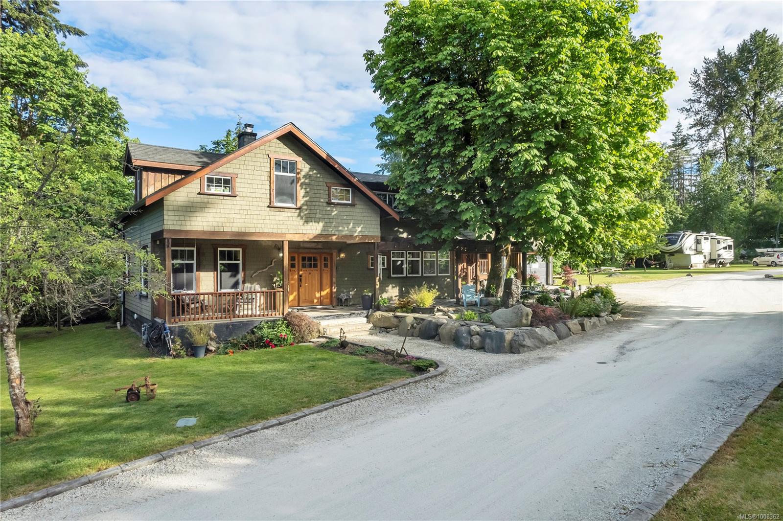 $2,079,000 - 1921 Arden Rd<br>British Columbia, V9N 9J5