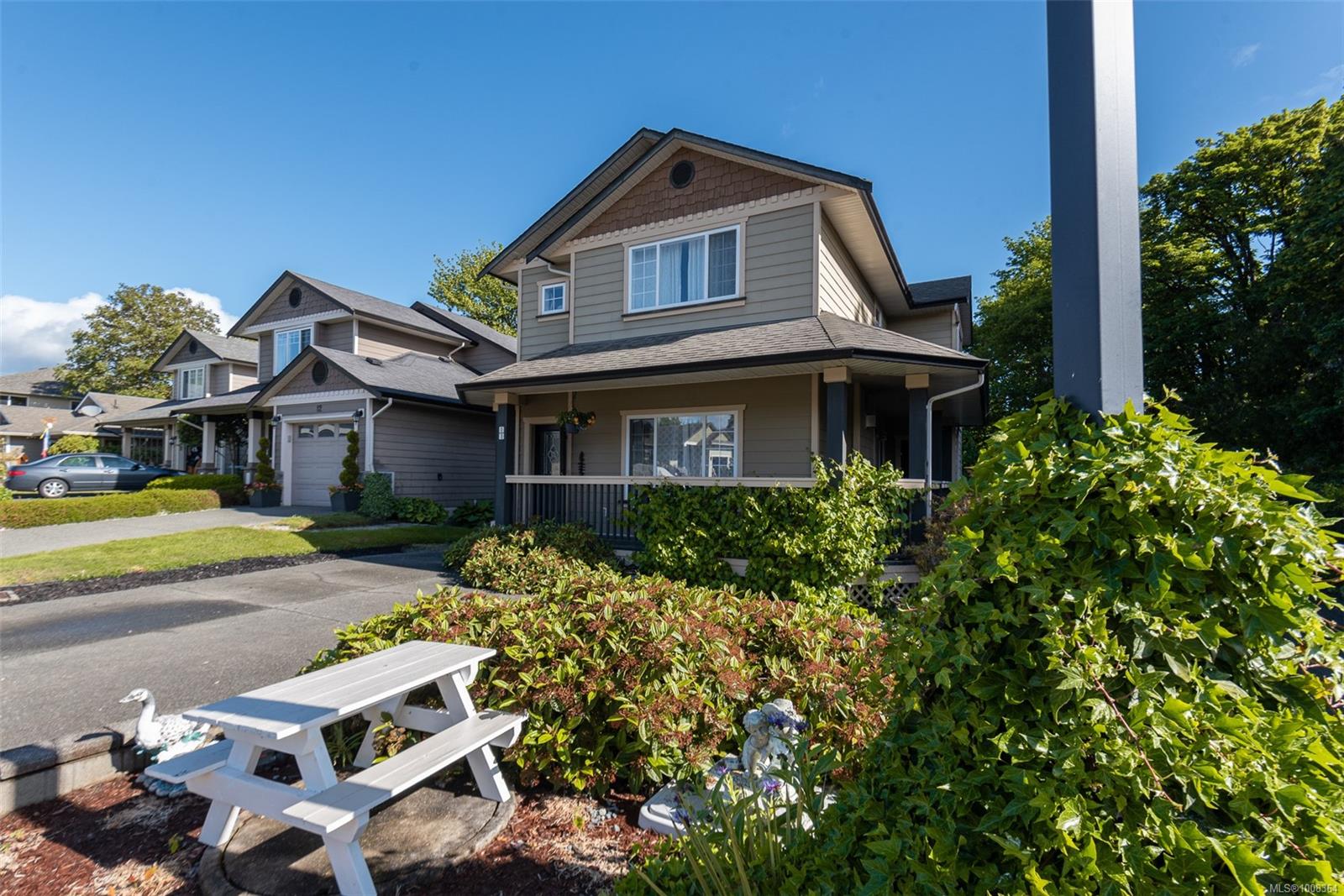 $689,000 - 3085 Sherman Rd<br>British Columbia, V9L 2C1