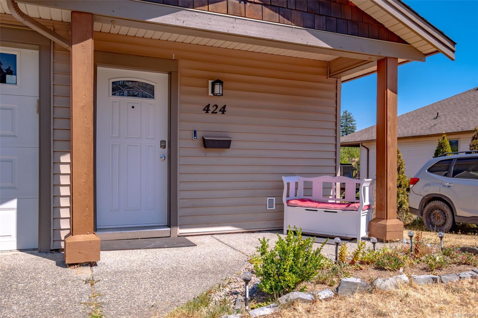 $679,000 - 424 Alpen Way<br>British Columbia, V9R 0B9