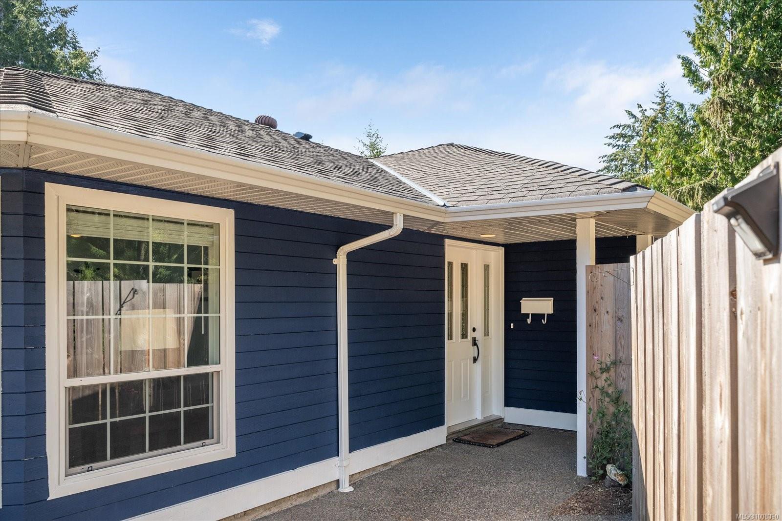 $849,900 - 501 Tyee Cres<br>British Columbia, V9K 1B1