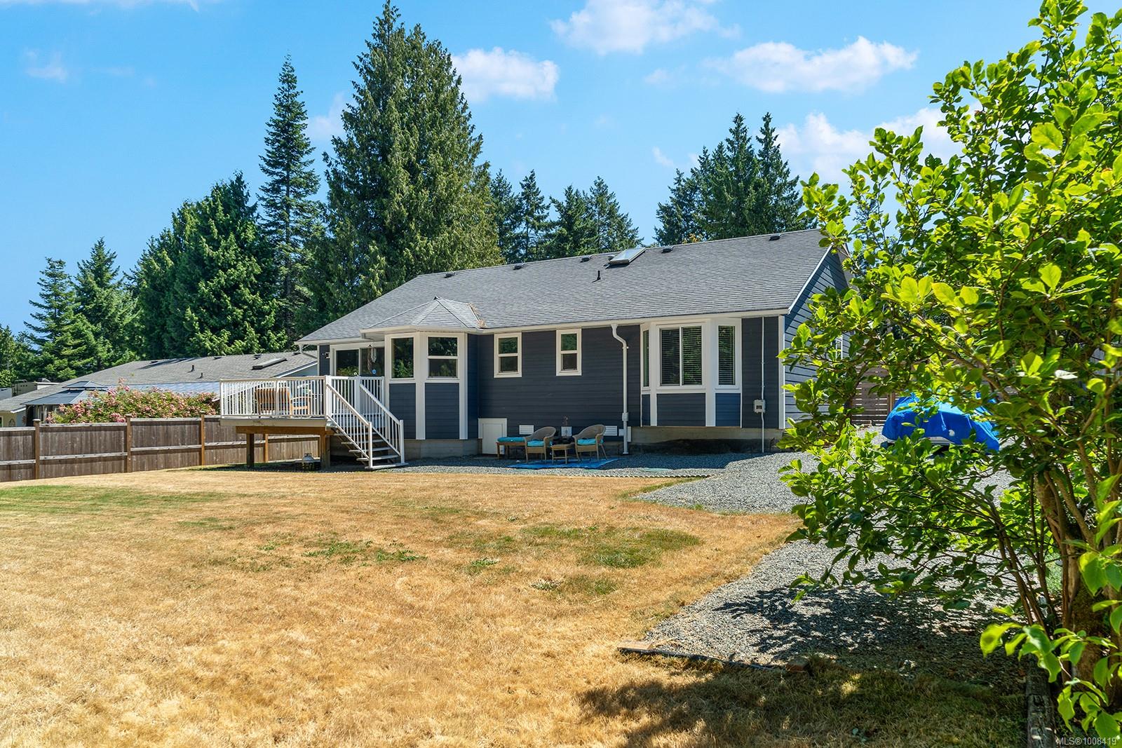 $799,700 - 1057 Centre Cres<br>British Columbia, V9K 2G6