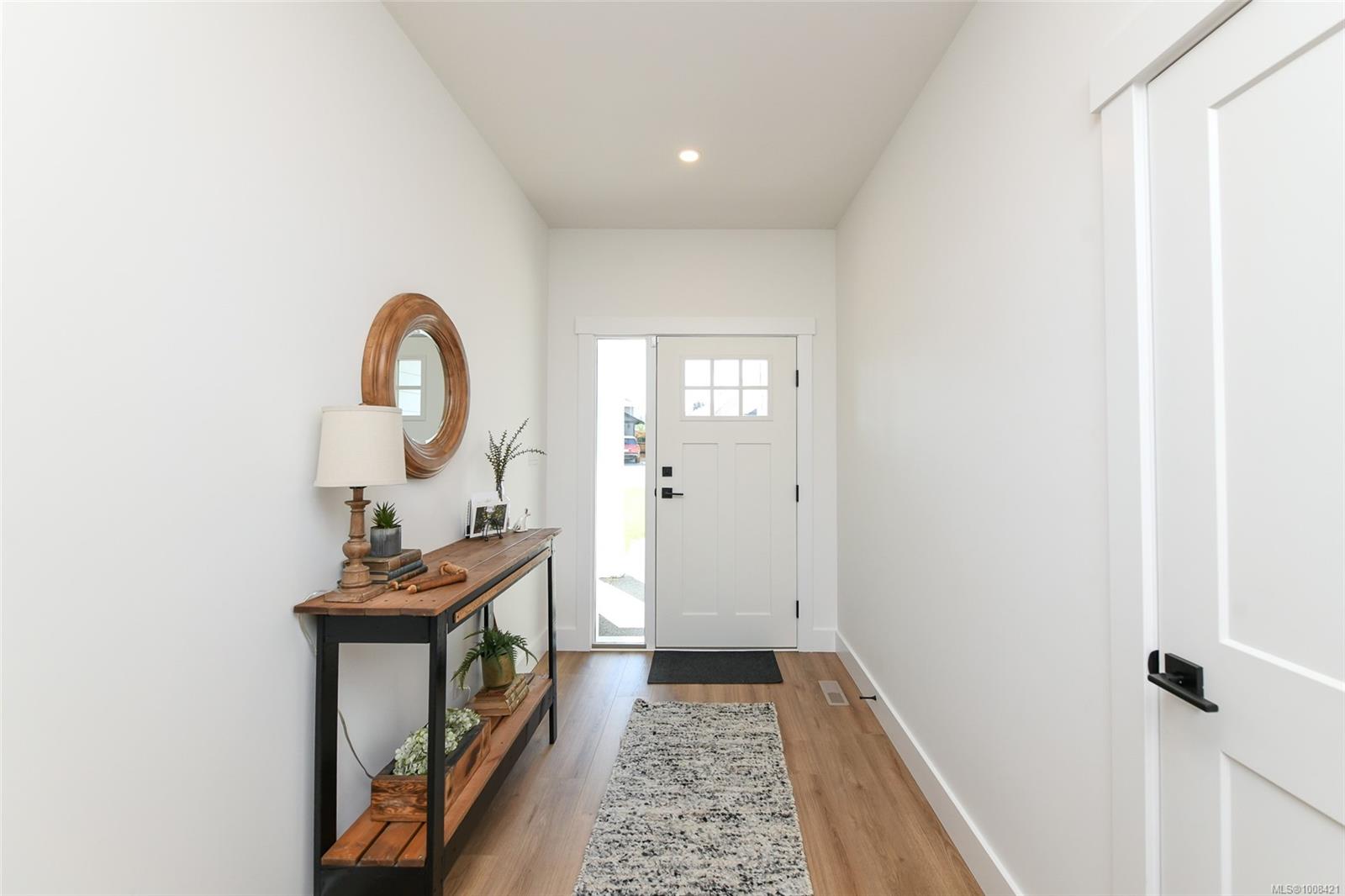 $1,025,000 - 2724 Maple St<br>British Columbia, V0R 1S0