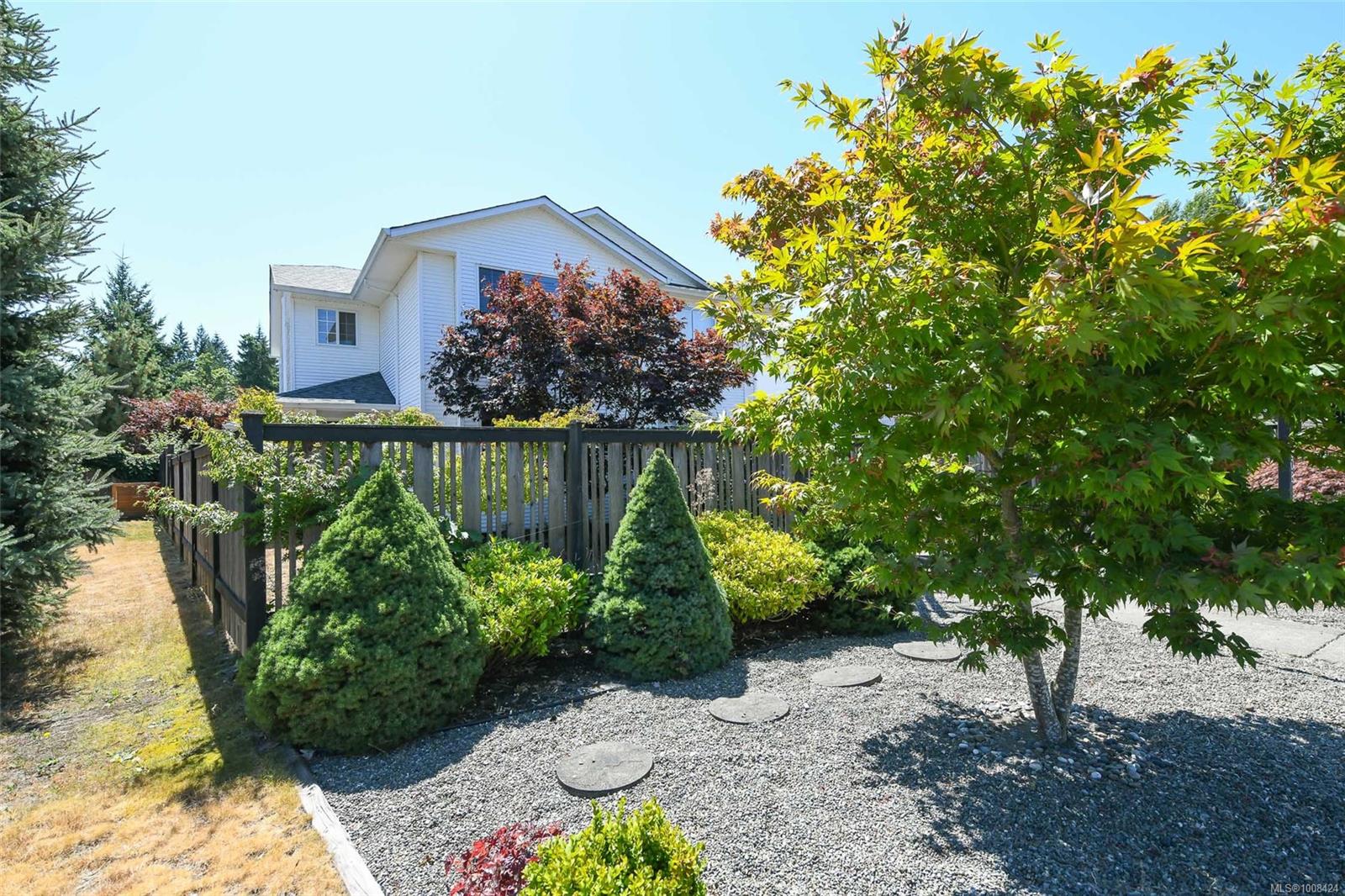 $629,000 - 2560 1St St<br>British Columbia, V9N 8Z3