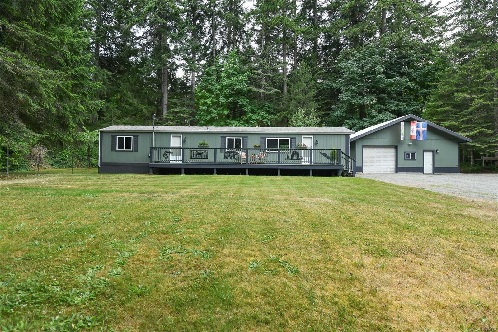 $889,000 - 3701 Island Hwy<br>British Columbia, V9N 9T4