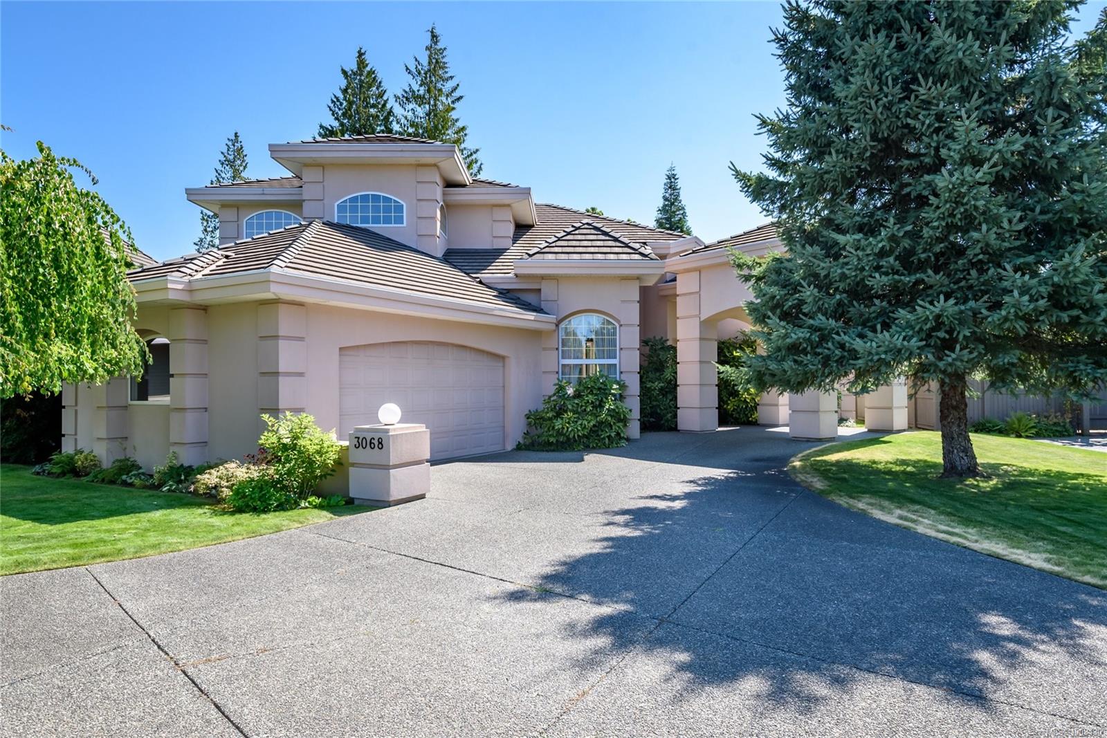 $1,225,000 - 3068 Kensington Cres<br>British Columbia, V9N 8Z8