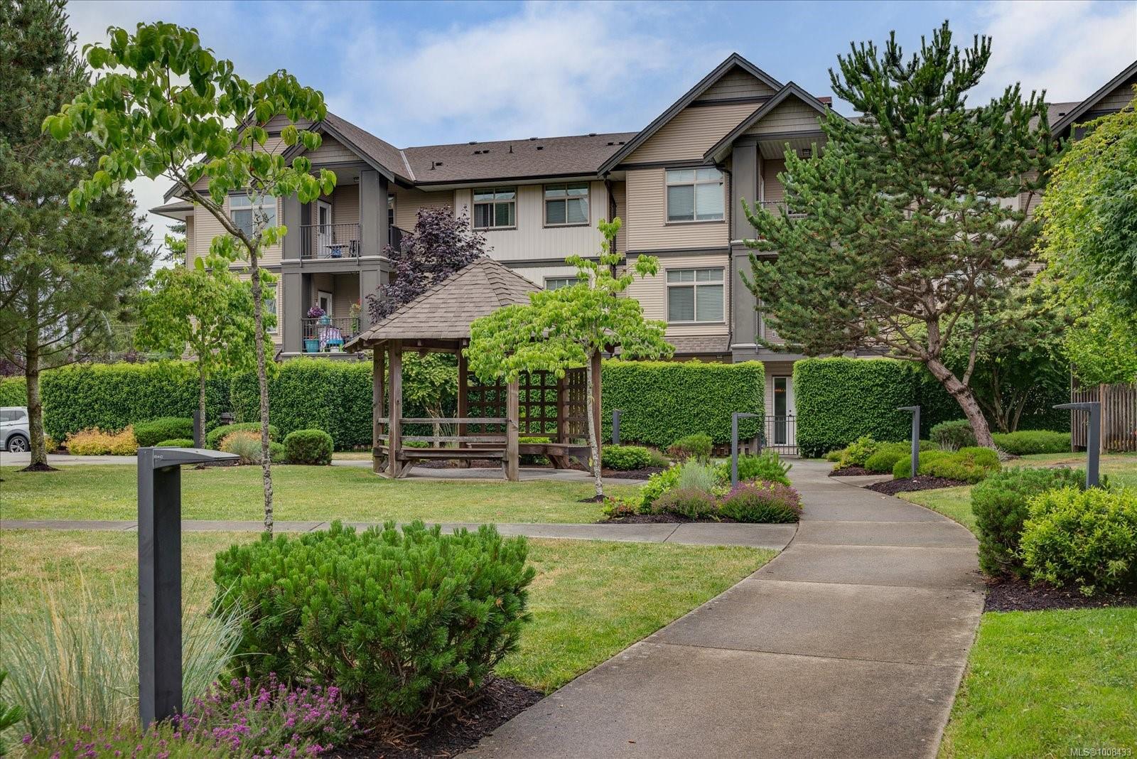 $459,900 - 2117 Meredith Rd<br>British Columbia, V9S 2N2