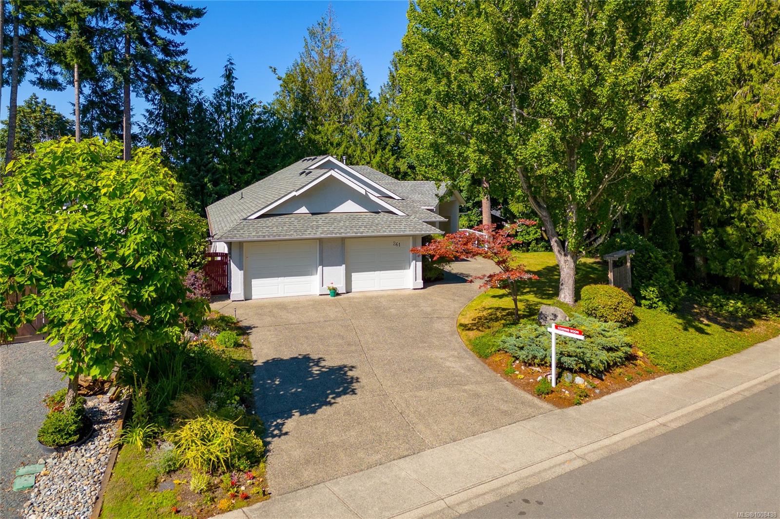 $919,900 - 261 Hamilton Ave<br>British Columbia, V9P 2V8