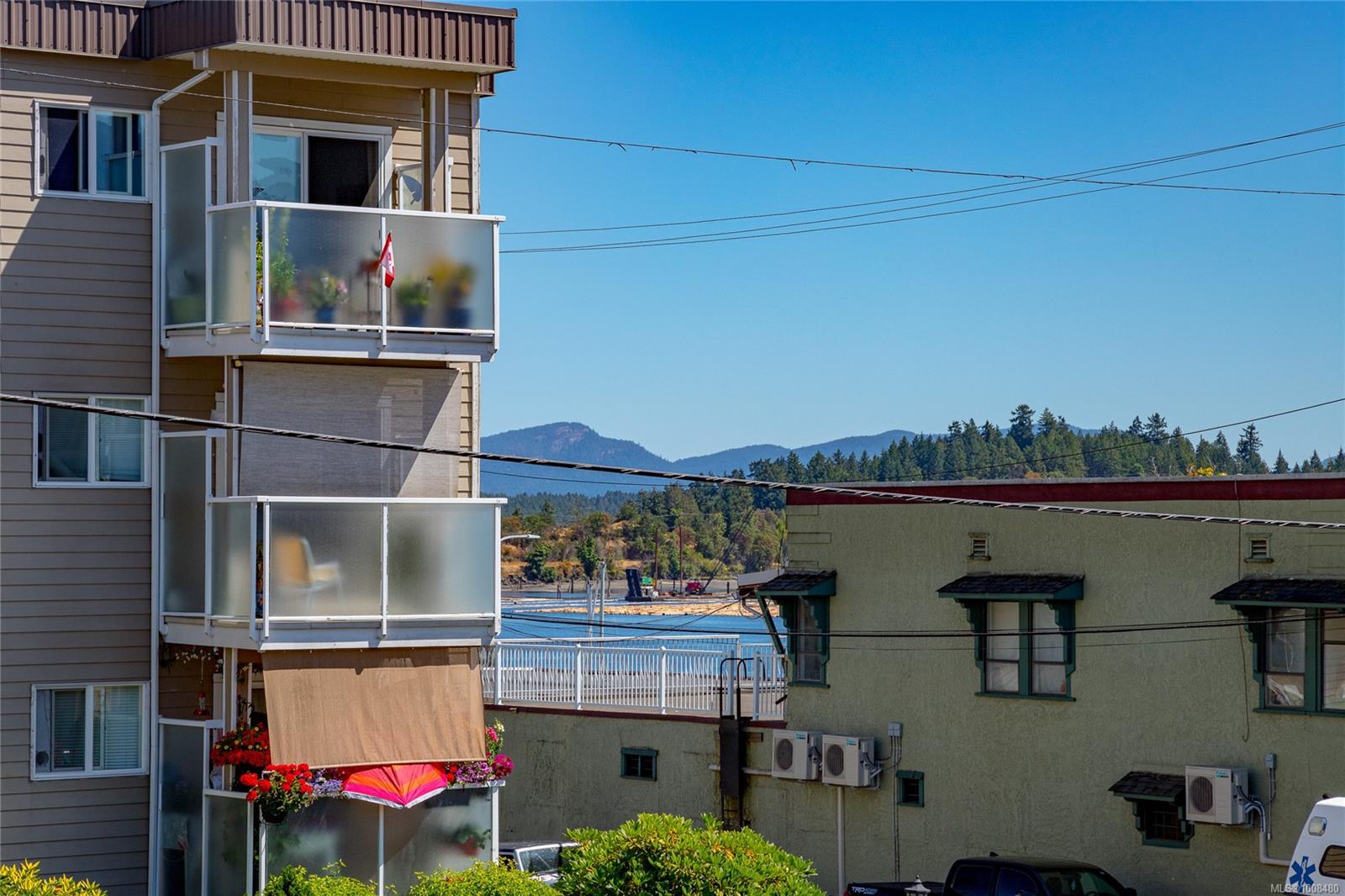 $434,999 - 9876 Esplanade St<br>British Columbia, V0R 1K1
