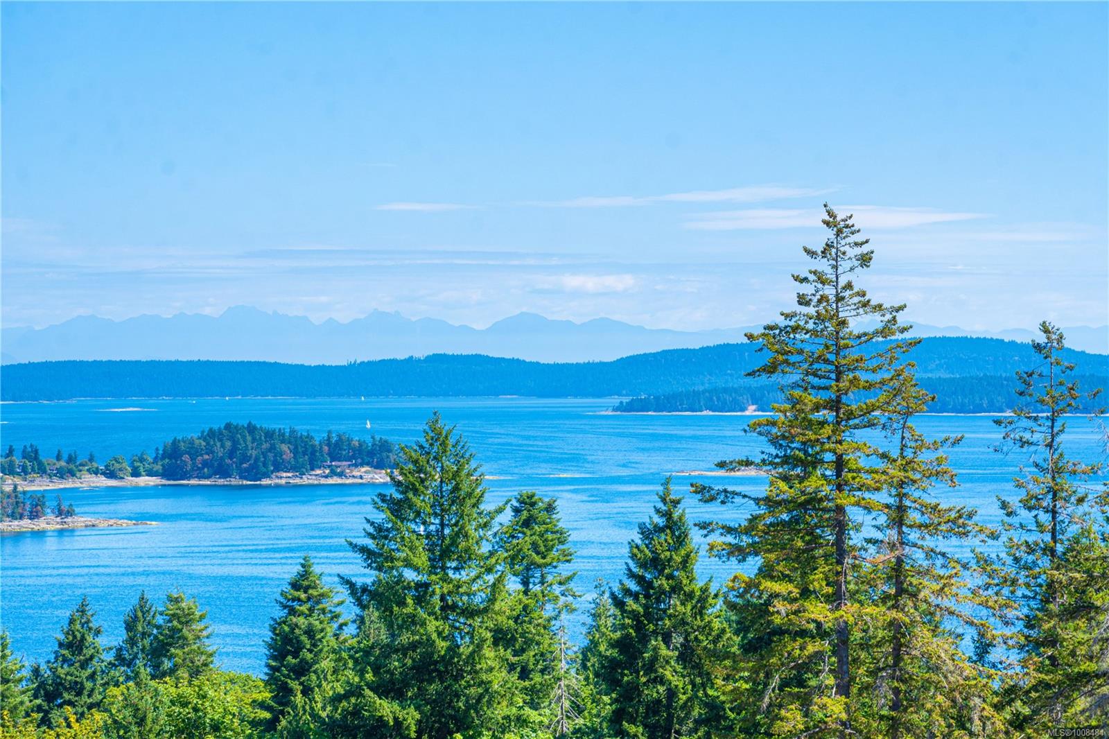 $999,000 - 702 Stringer Way<br>British Columbia, V9G 0A7
