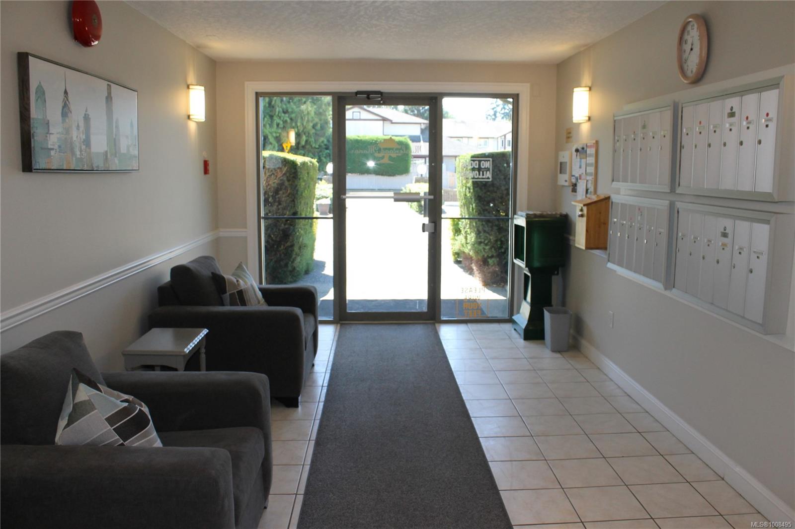 $375,000 - 671 Trunk Rd<br>British Columbia, V9L 2R3