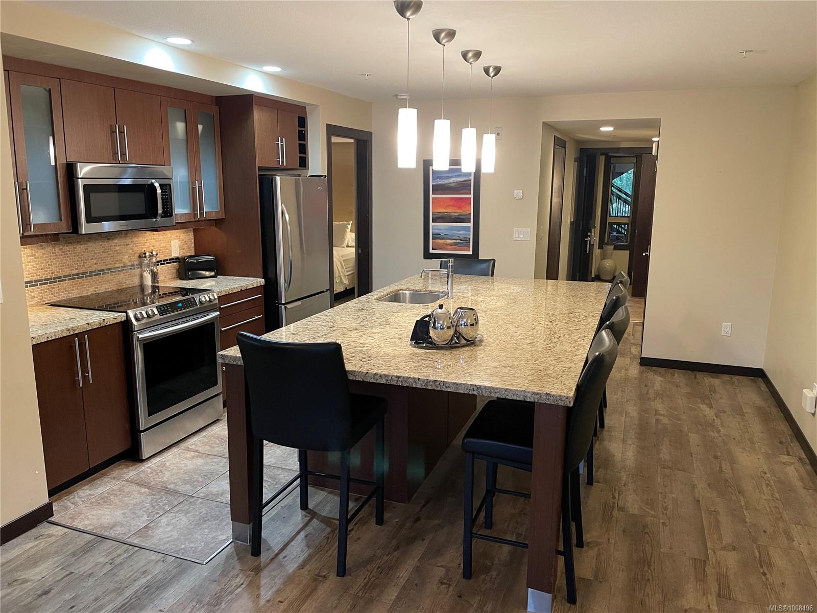 $79,900 - 1175 Resort Dr<br>British Columbia, V9P 2E3