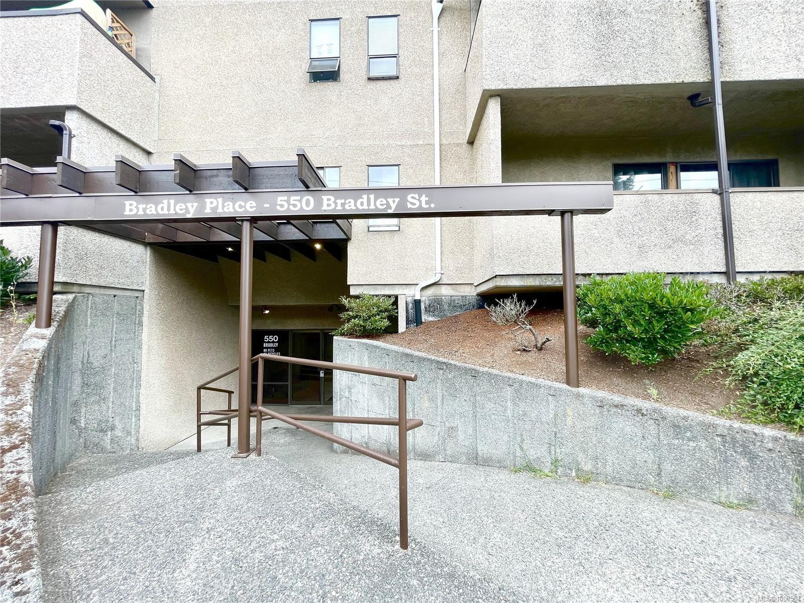 $229,900 - 550 Bradley St<br>British Columbia, V9S 5N4