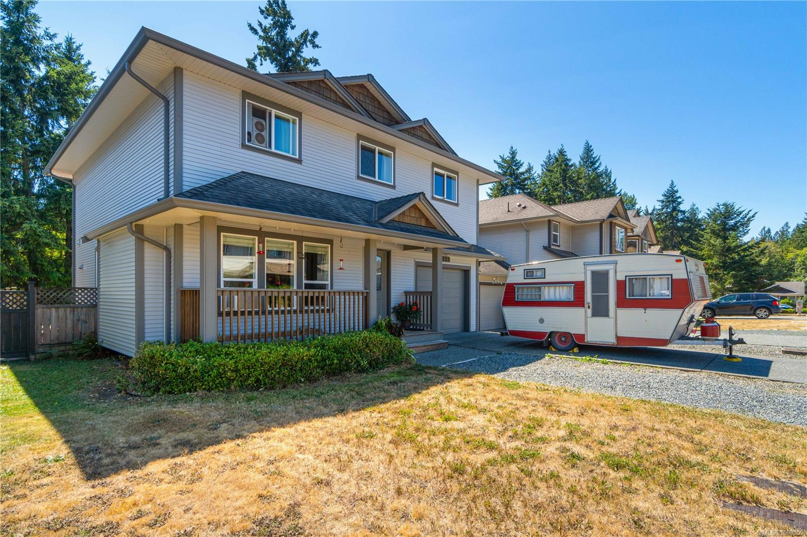$754,900 - 323 Applewood Cres<br>British Columbia, V9R 0A7