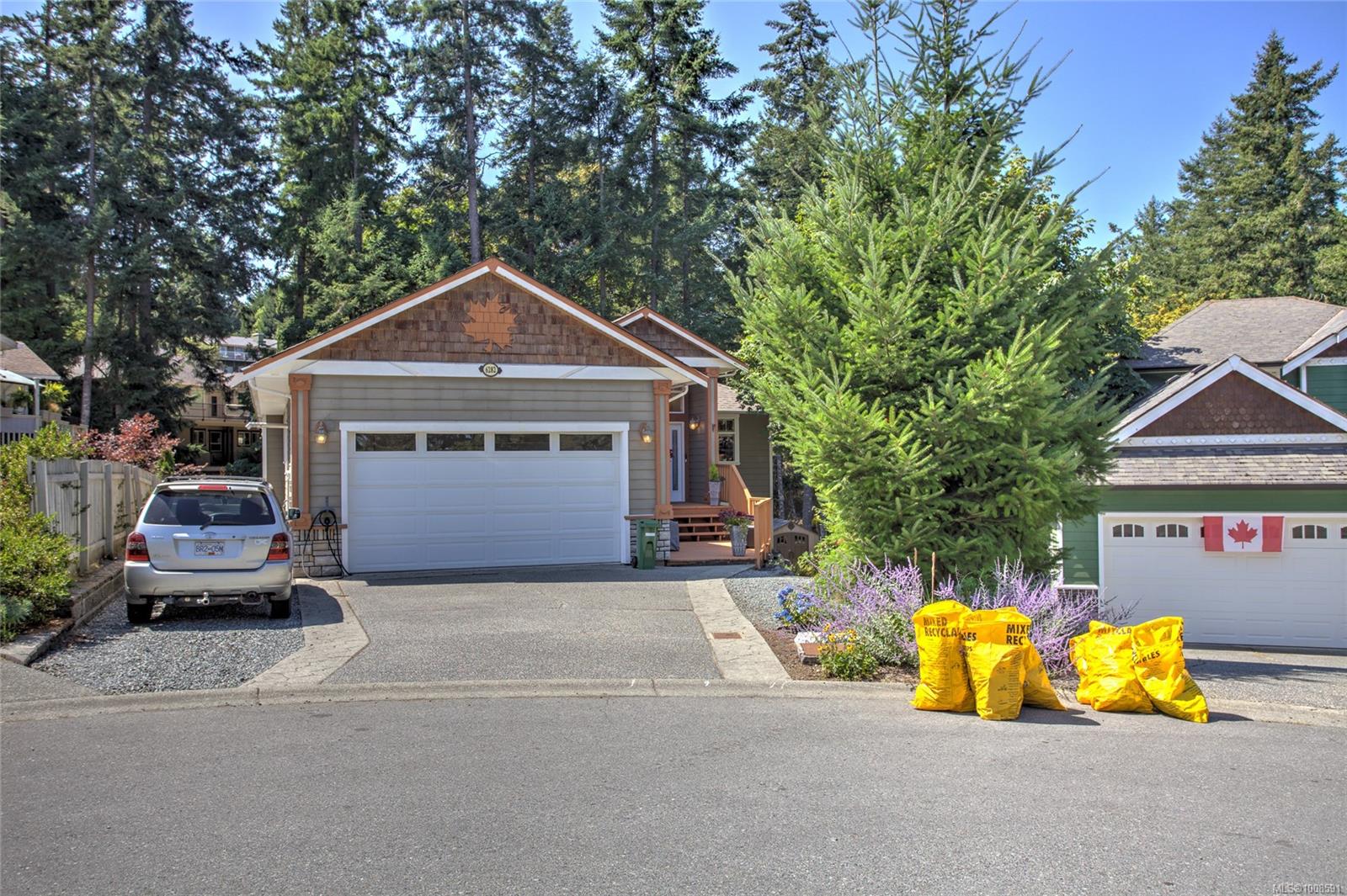 $949,000 - 6282 Algonkin Pl<br>British Columbia, V9L 6Z1