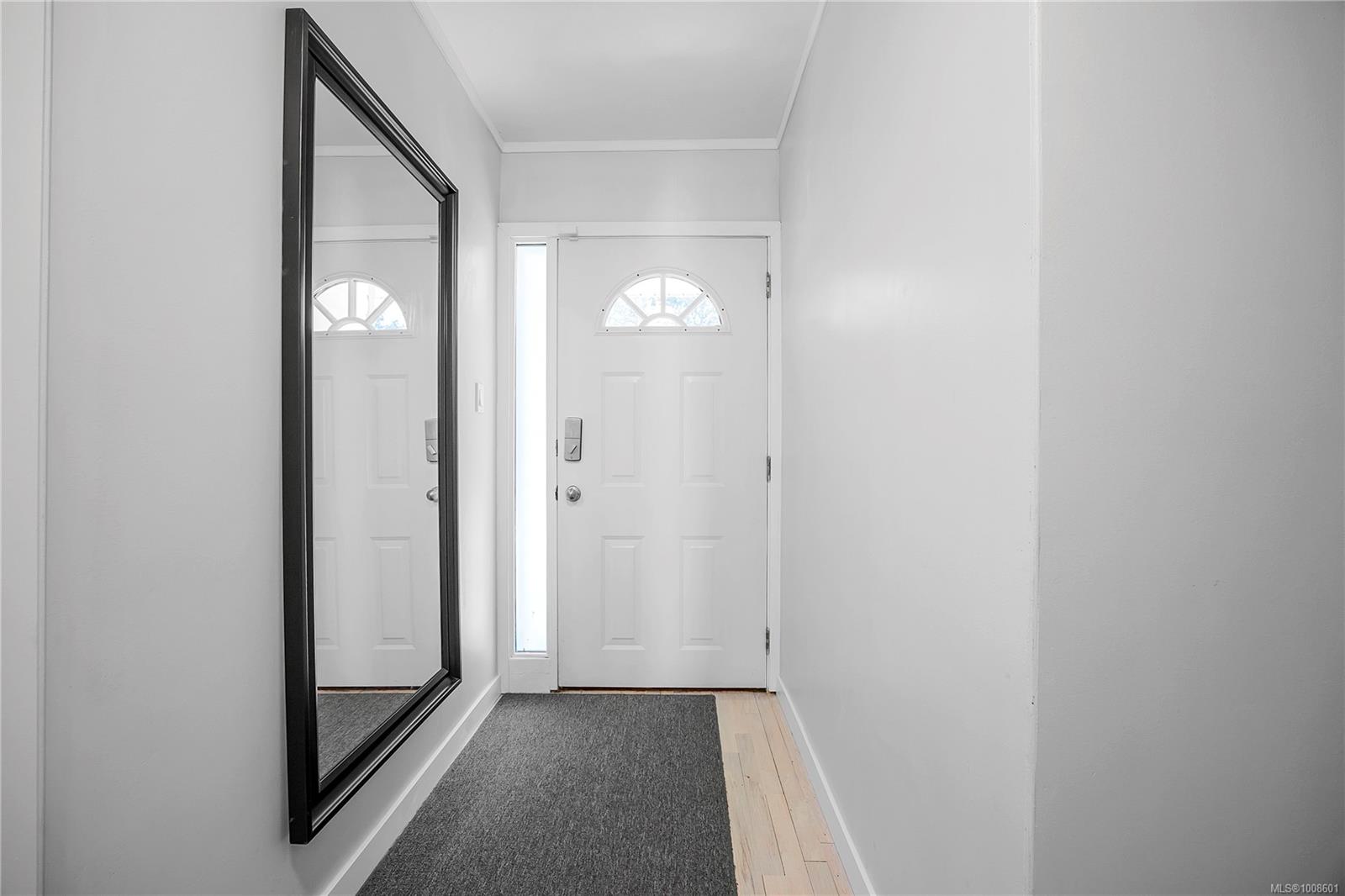$889,900 - 5788 Jaynes Rd<br>British Columbia, V9L 3B8