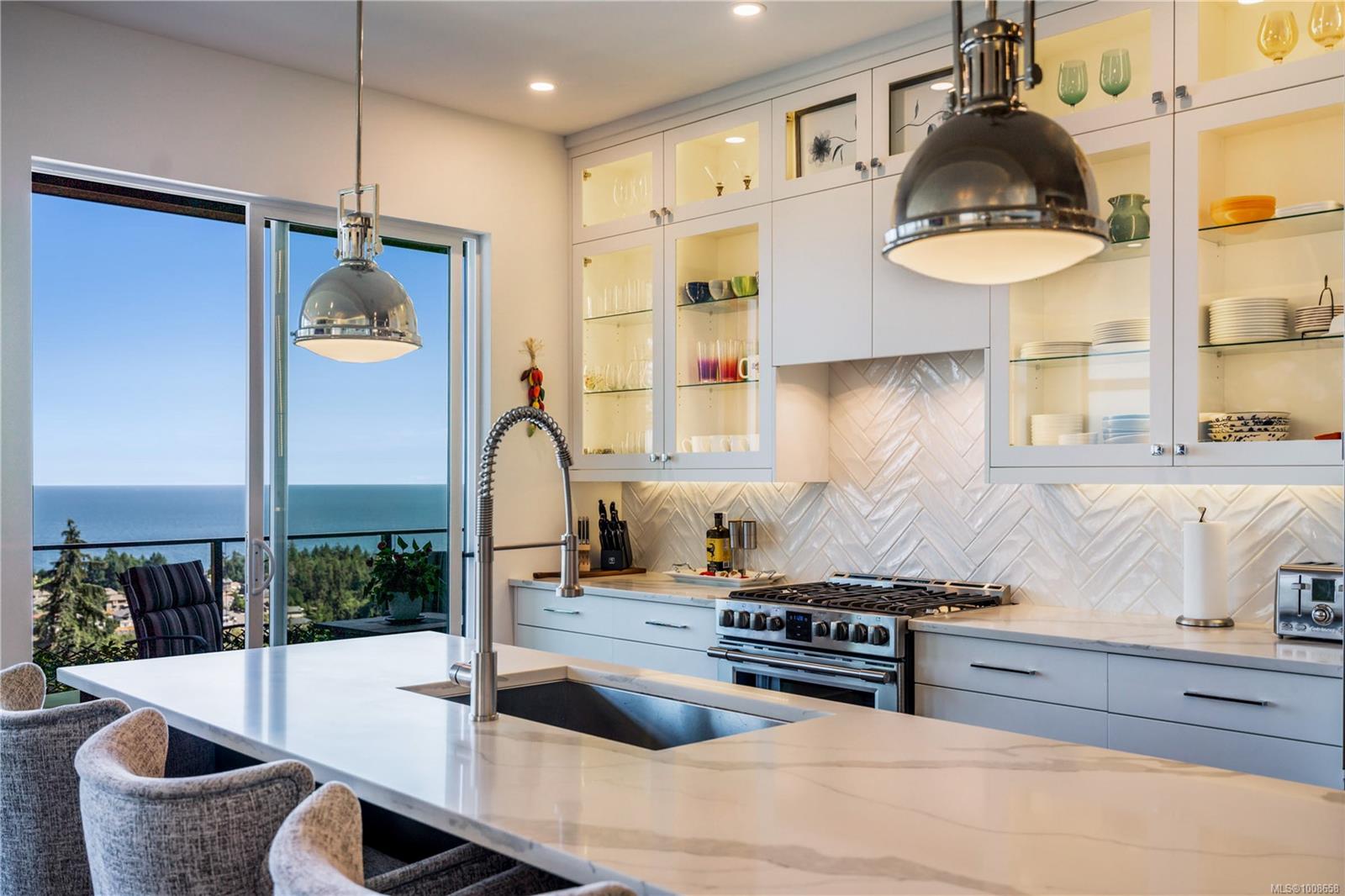 $919,000 - 4724 Horizon Dr<br>British Columbia, V9T 0C1
