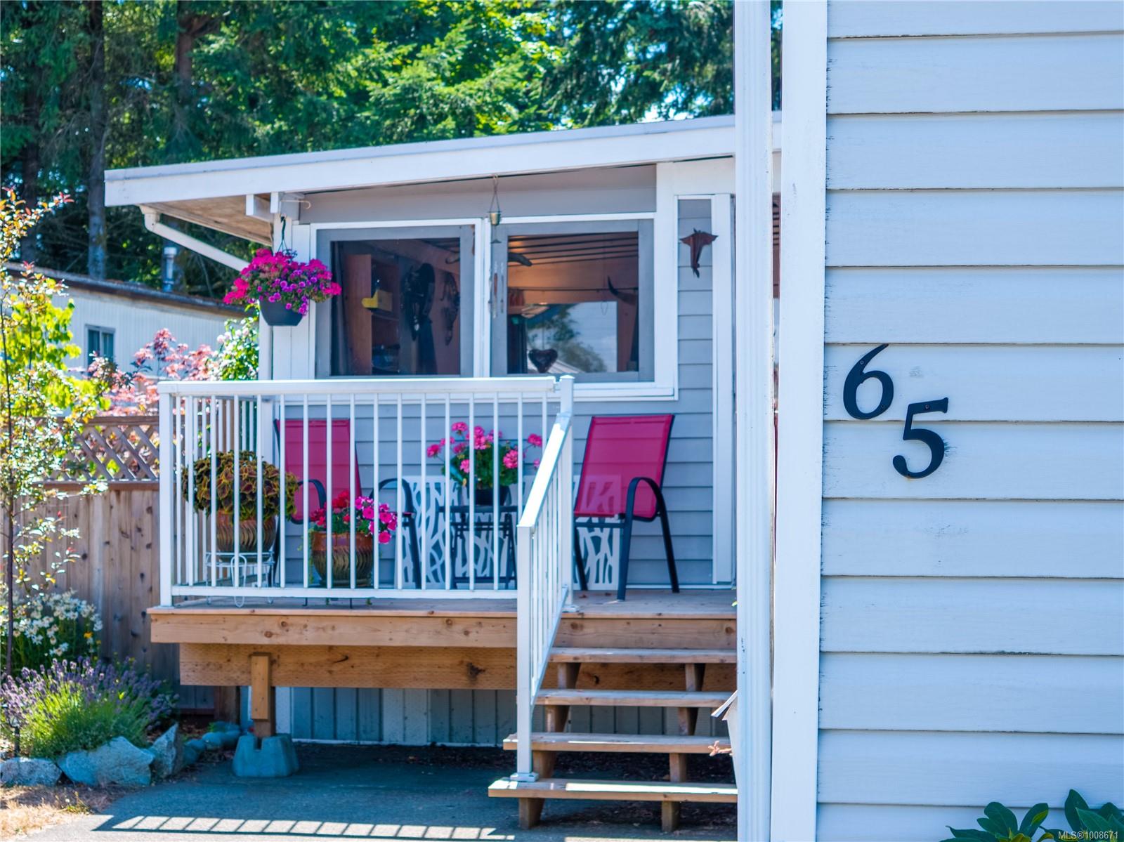 $369,000 - 390 Cowichan Ave<br>British Columbia, V9N 7T4