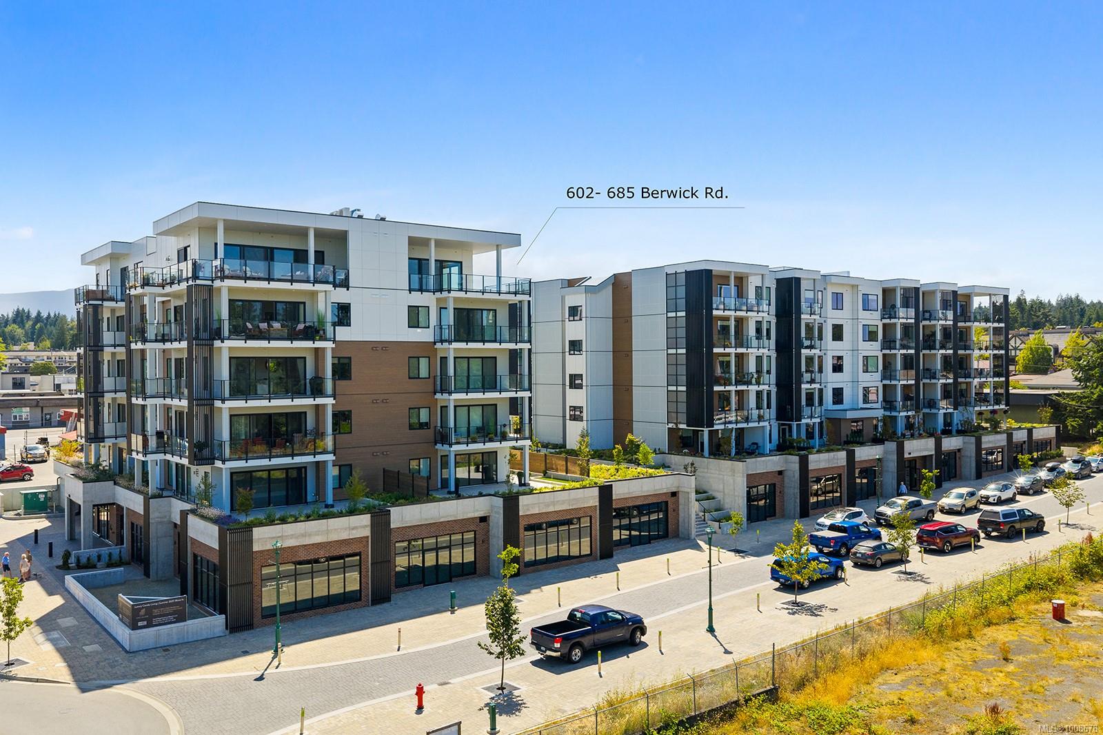 $1,950,000 - 685 Berwick Rd<br>British Columbia, V9K 2K3