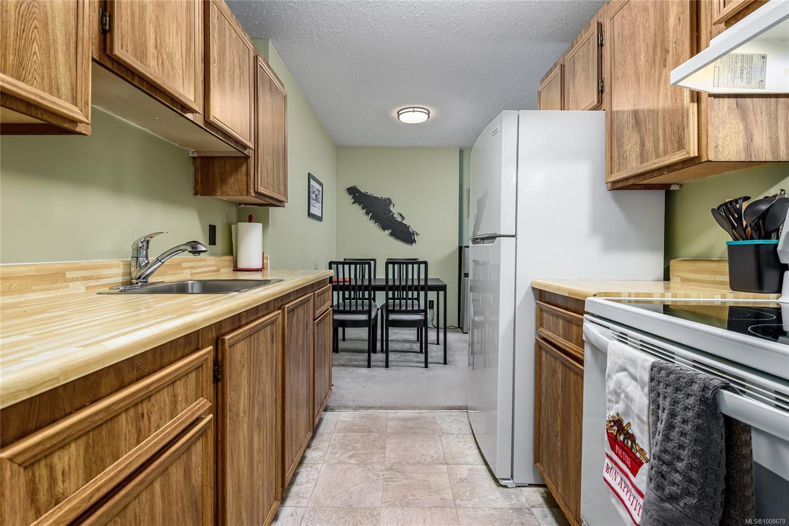 $274,900 - 1015 Cumberland Rd<br>British Columbia, V9N 2E7