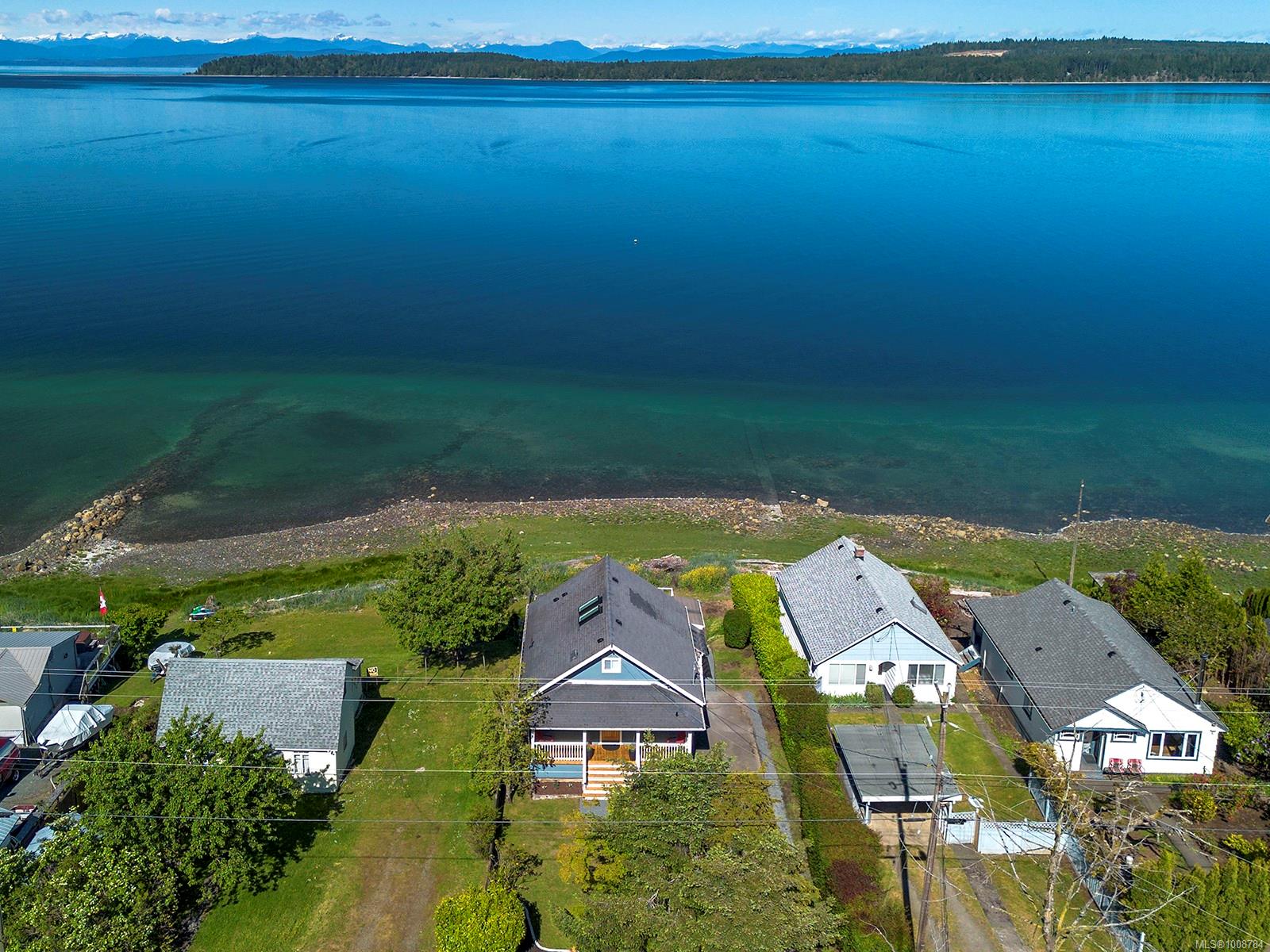 $1,049,000 - 5632 Island Hwy<br>British Columbia, V0R 1S0