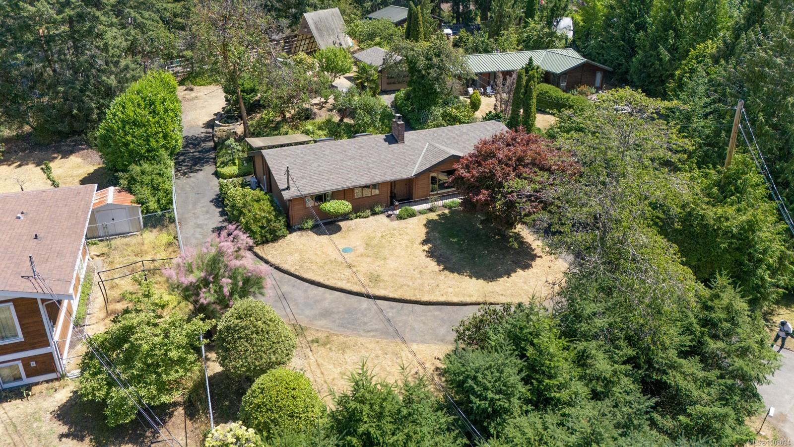 $799,999 - 1600 Seacrest Rd<br>British Columbia, V9P 9B5