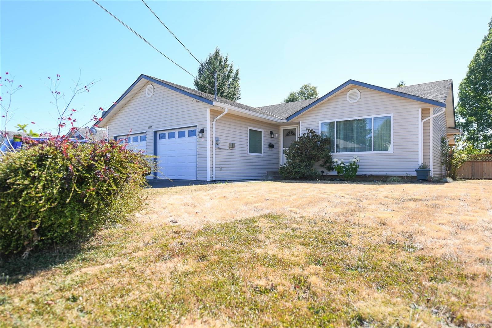 $675,000 - 2237 Tull Ave<br>British Columbia, V9N 7S1