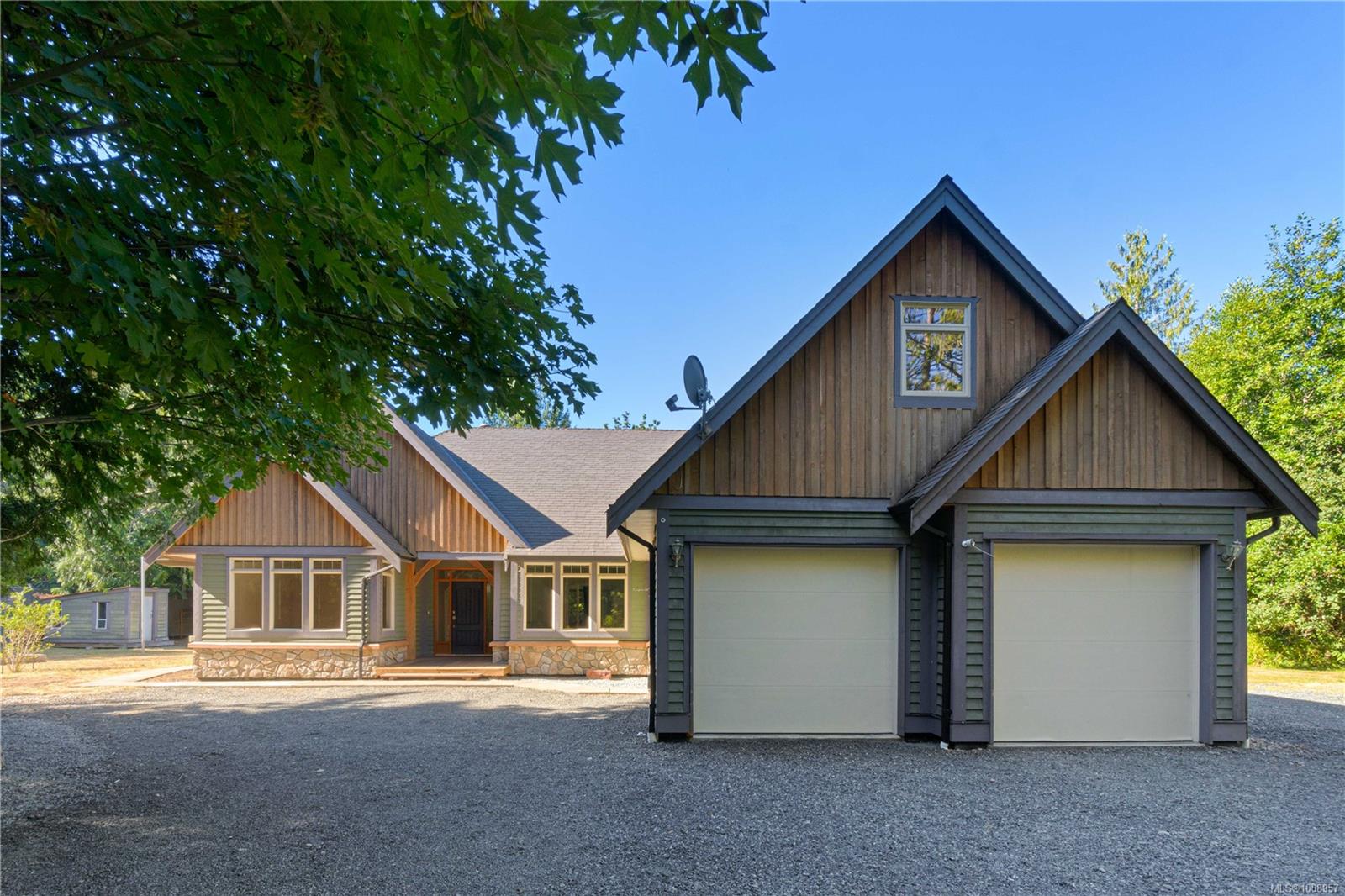 $1,250,000 - 1880 Pierce Way<br>British Columbia, V9K 2V1