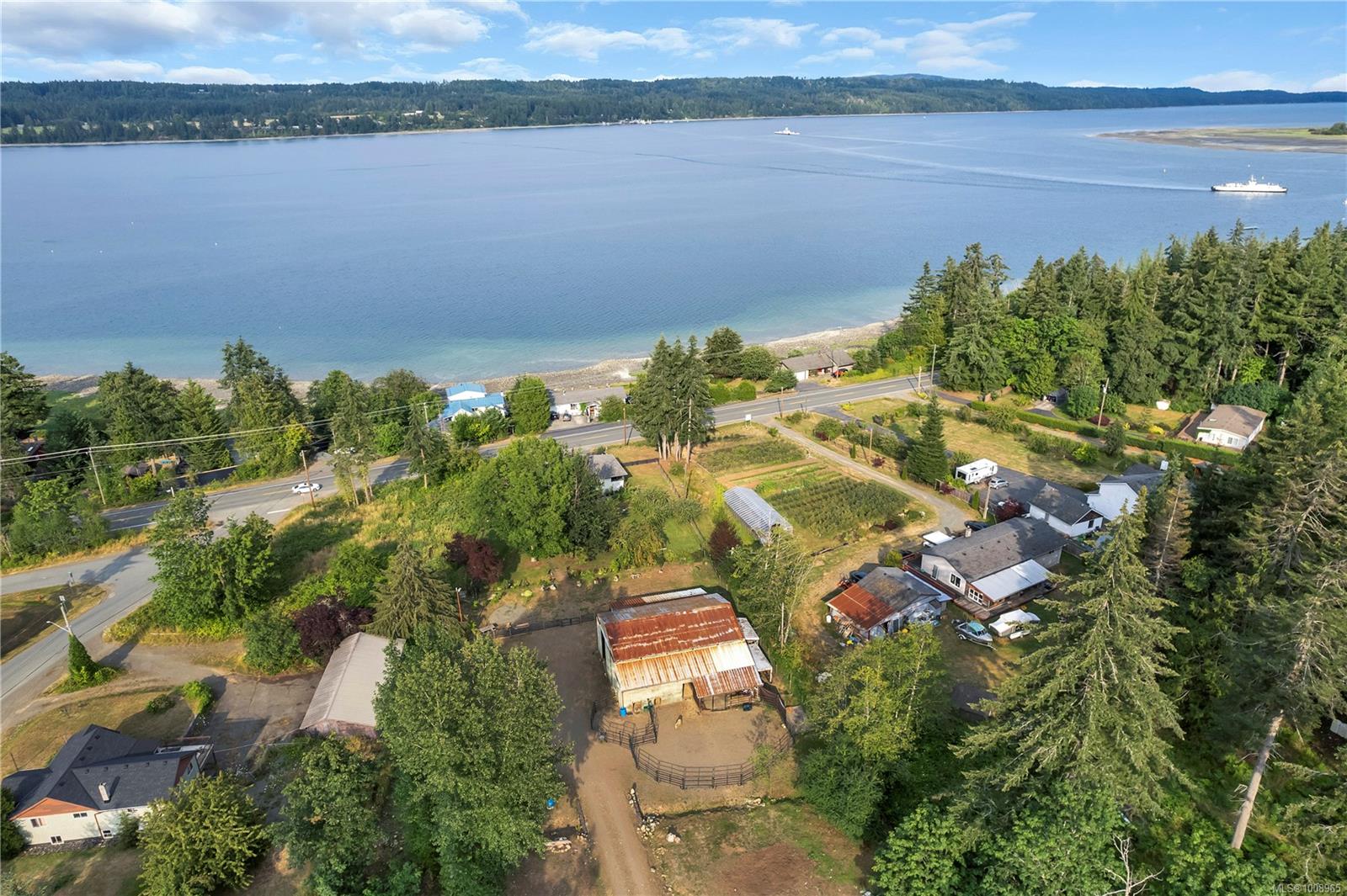 $918,800 - 6689 Island Hwy<br>British Columbia, V0R 1W0