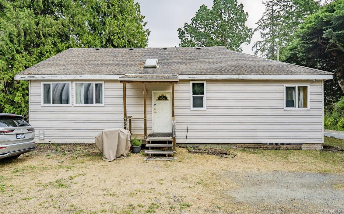 $899,900 - 1634 Cedar Rd<br>Nanaimo, British Columbia, V9X 1L4