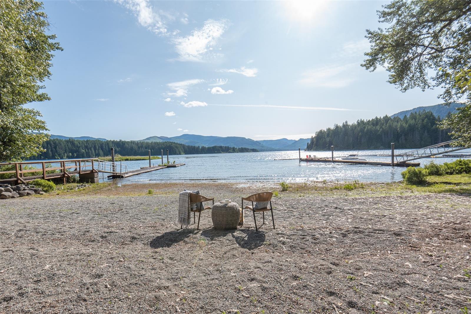$1,890,000 - 7302 Peri Rd<br>British Columbia, V0R 2G1