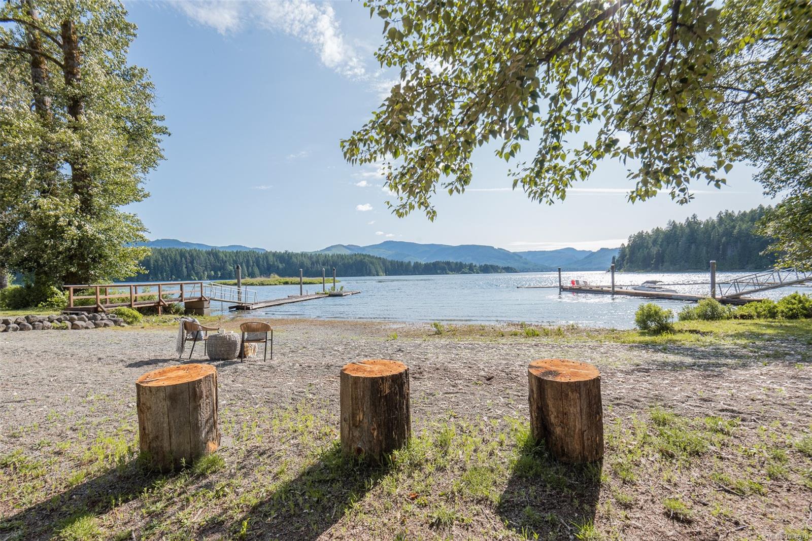 $1,890,000 - 7302 Peri Rd<br>British Columbia, V0R 2G1