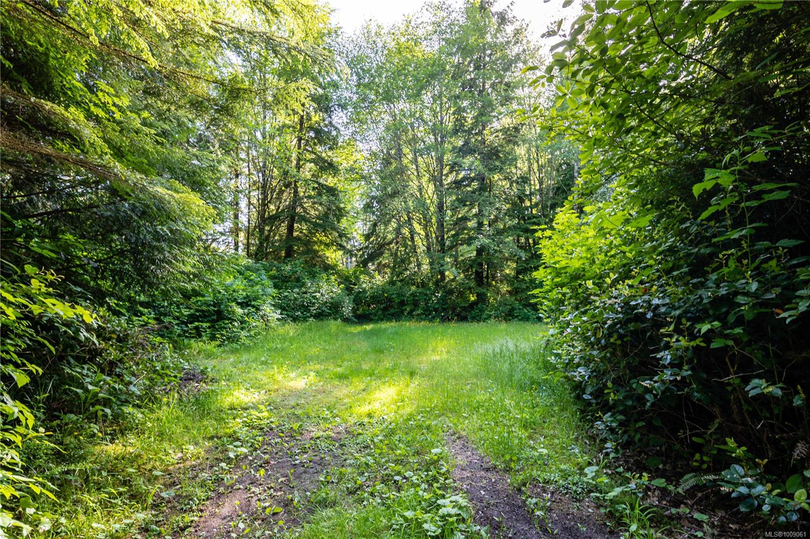 $1,575,000 - 1208 Lynn Rd<br>British Columbia, V0R 2Z0