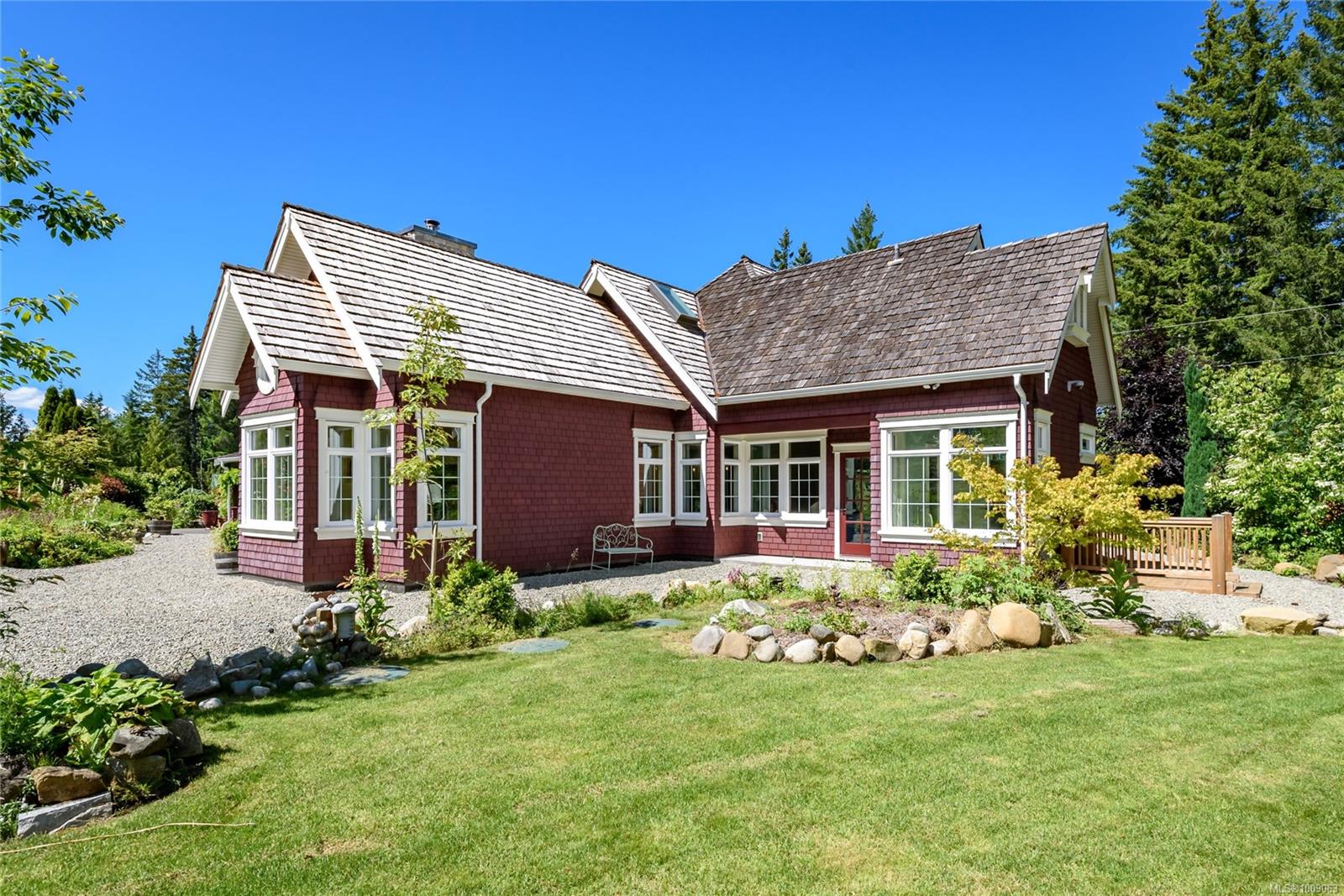 $2,499,000 - 7679 Victor Lane<br>British Columbia, V0R 1W0
