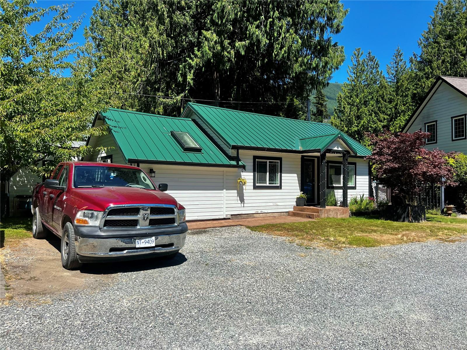 $460,500 - 77 Nelson Rd<br>British Columbia, V0R 2G0