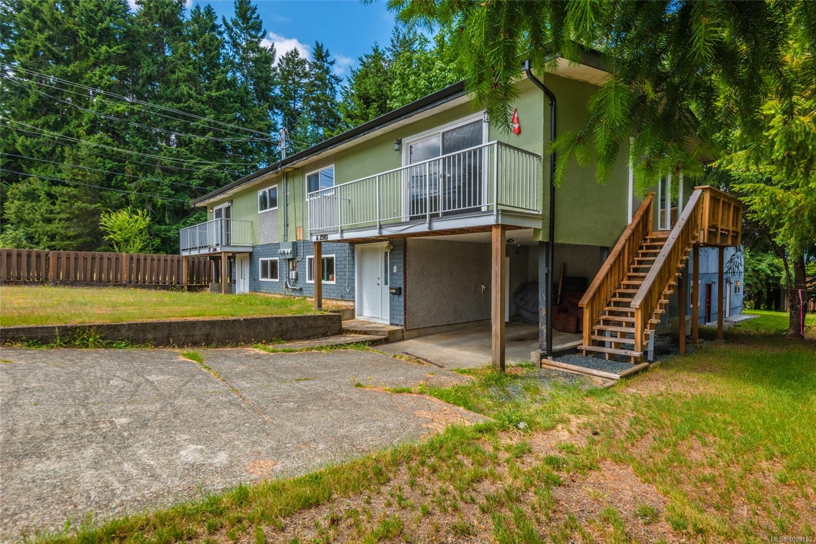 $764,900 - 2910 18th Ave<br>British Columbia, V9Y 3A9