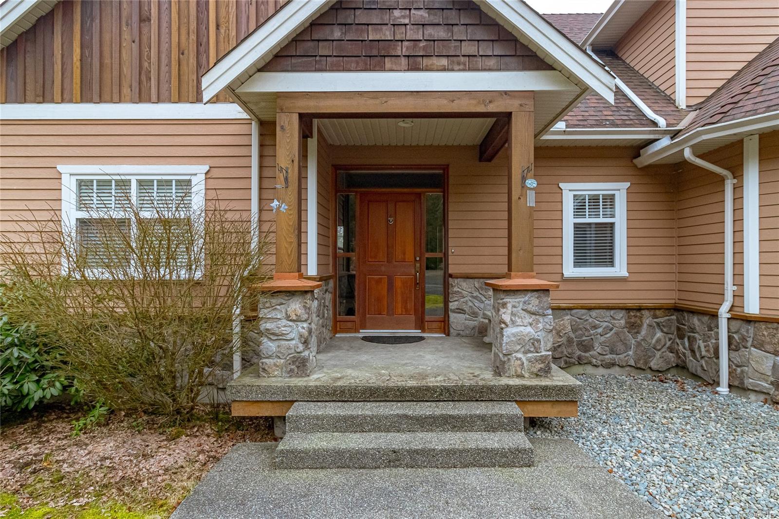 $1,349,900 - 2559 Myles Lake Rd<br>British Columbia, V9X 1E7