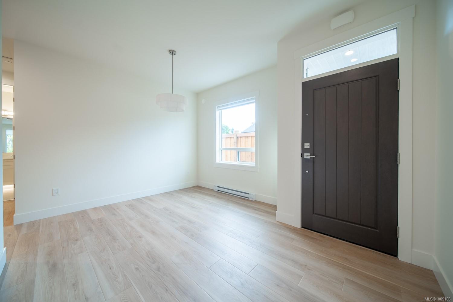 $999,000 - 247 Finholm St<br>British Columbia, V9P 1H3