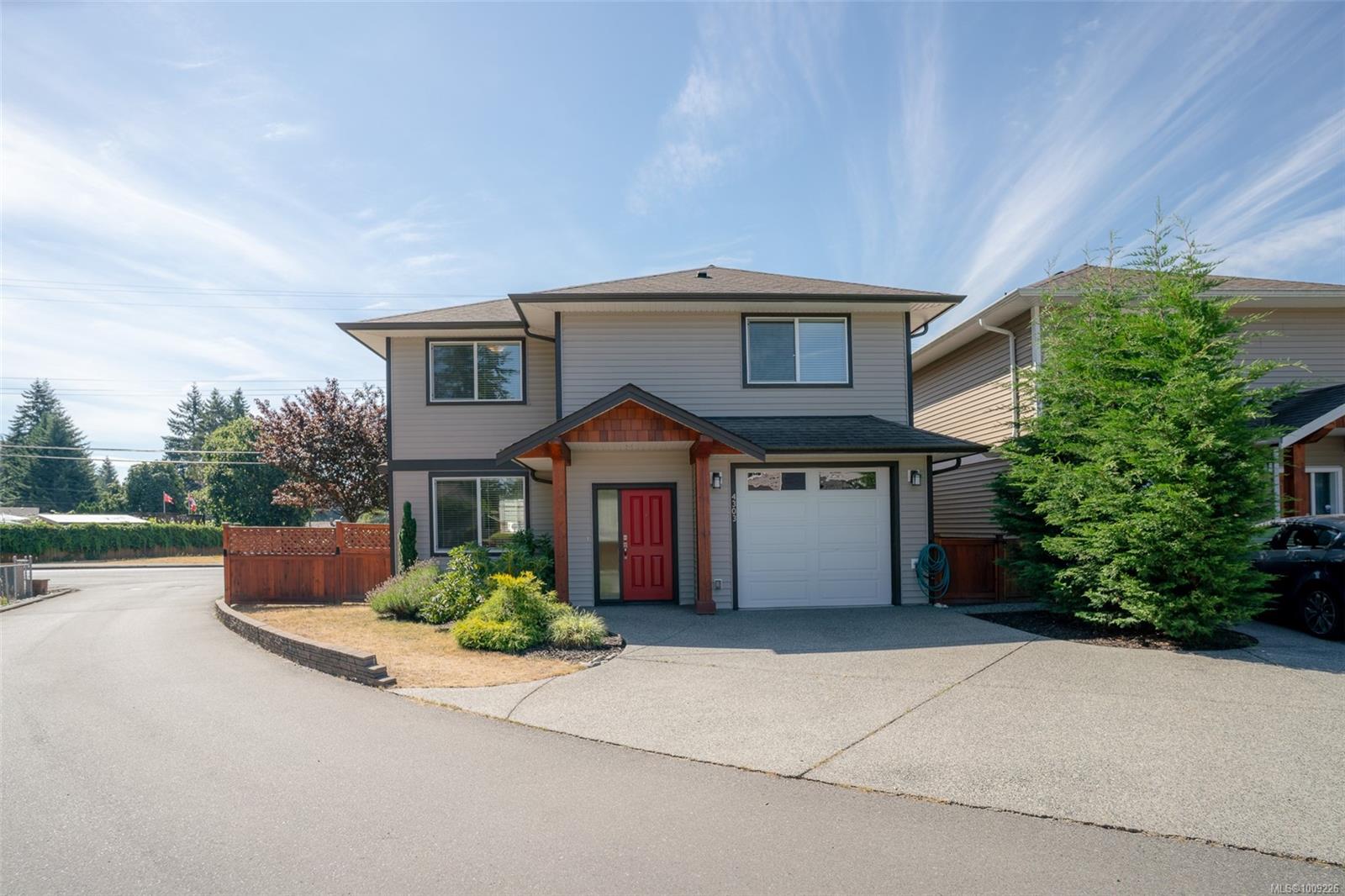 $769,900 - 4303 Jingle Pot Rd<br>Nanaimo, British Columbia, V9T 5P5