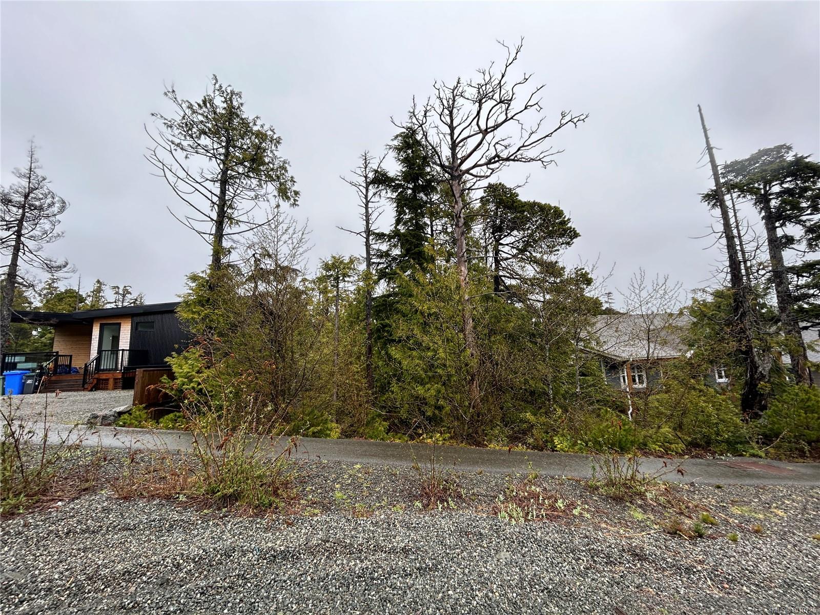 $315,000 - 843 Lorne White Pl<br>Ucluelet, British Columbia, V0R 3A0